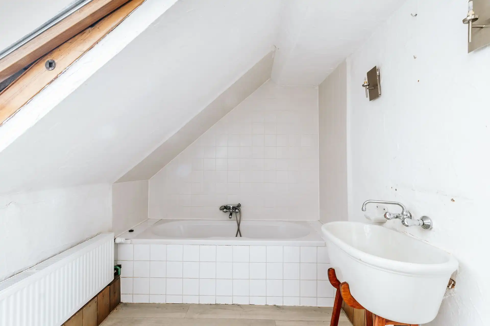 Te renoveren woning met 3 slaapkamers en koer foto 15