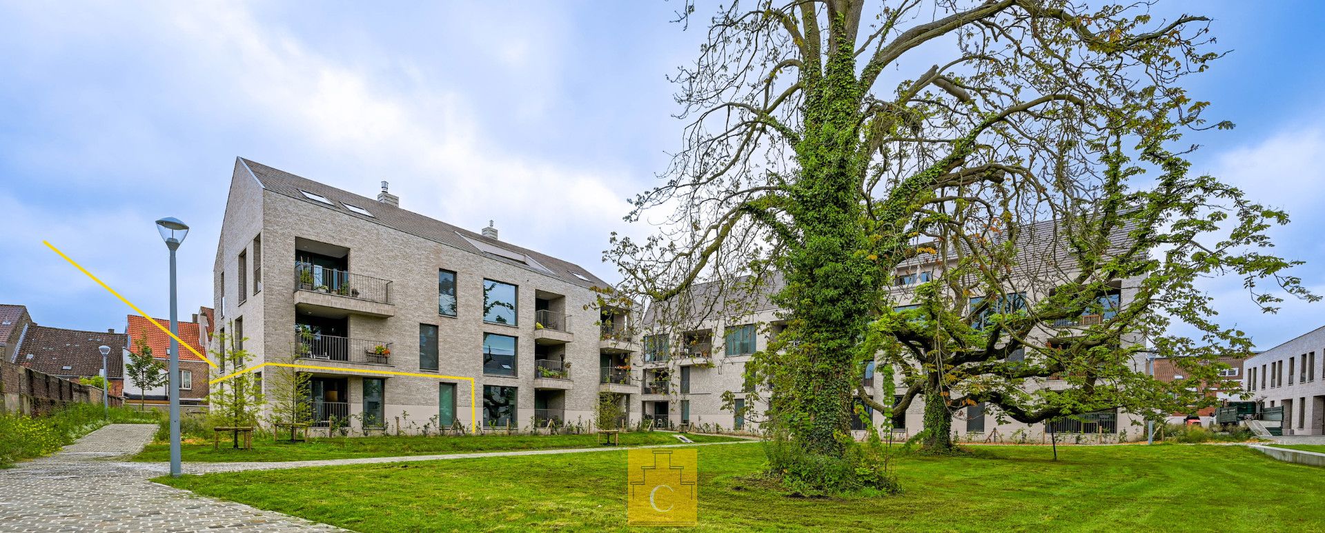 Rustig gelegen nieuwbouwappartement met zonneterras, nabij de ezelpoort foto {{pictureIndex}}