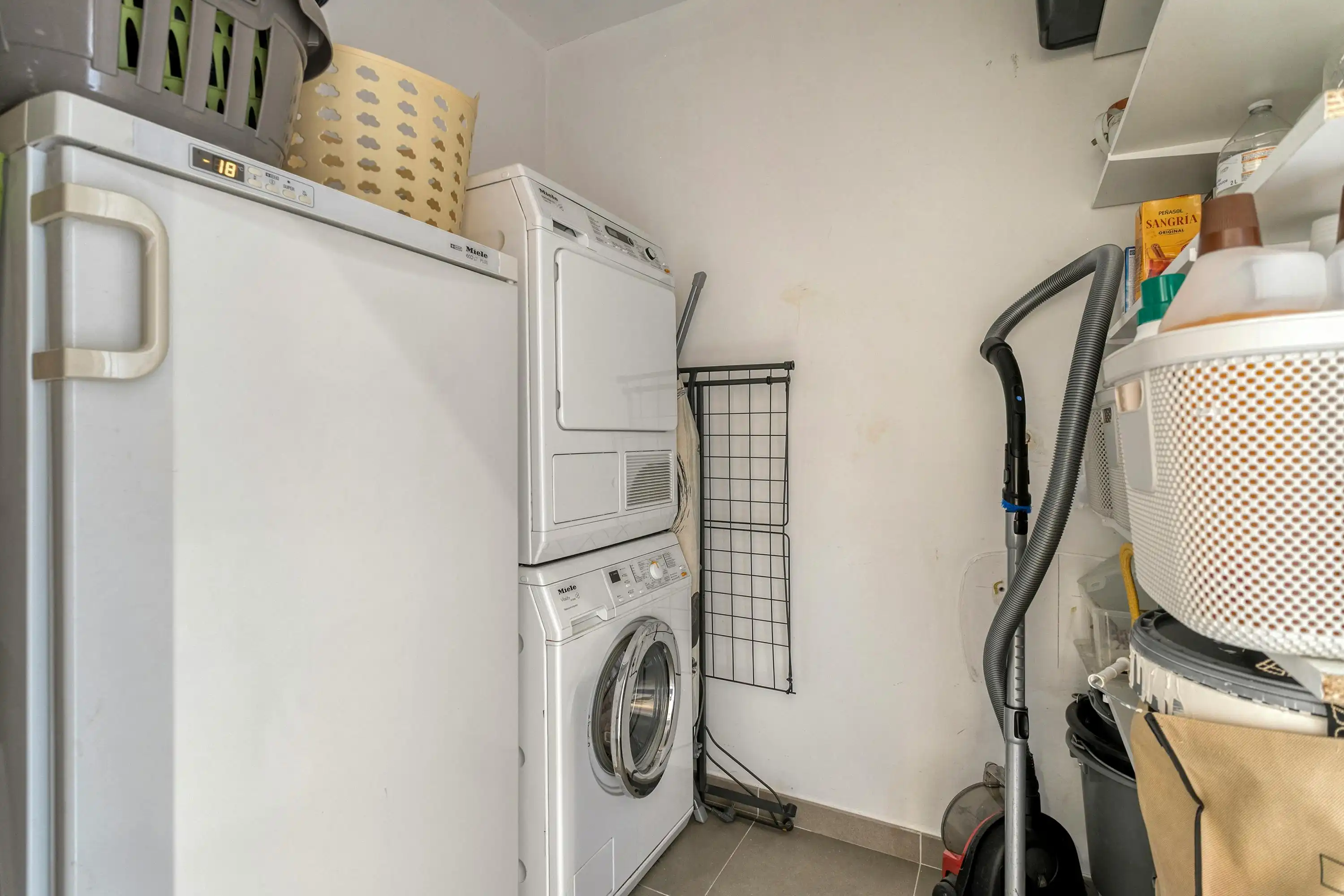 Appartement (100m²) te koop in Ieper met twee kamers  foto 21