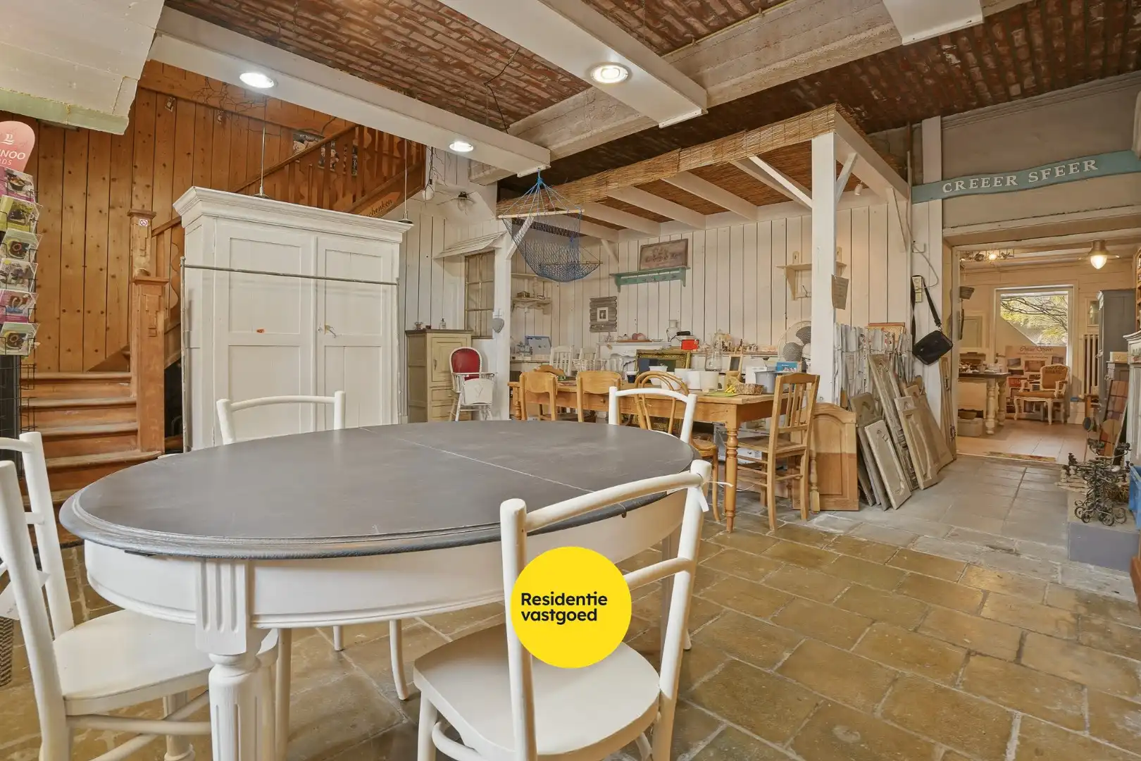 Unieke woning met polyvalente ruimte en zonnige tuin. foto 15