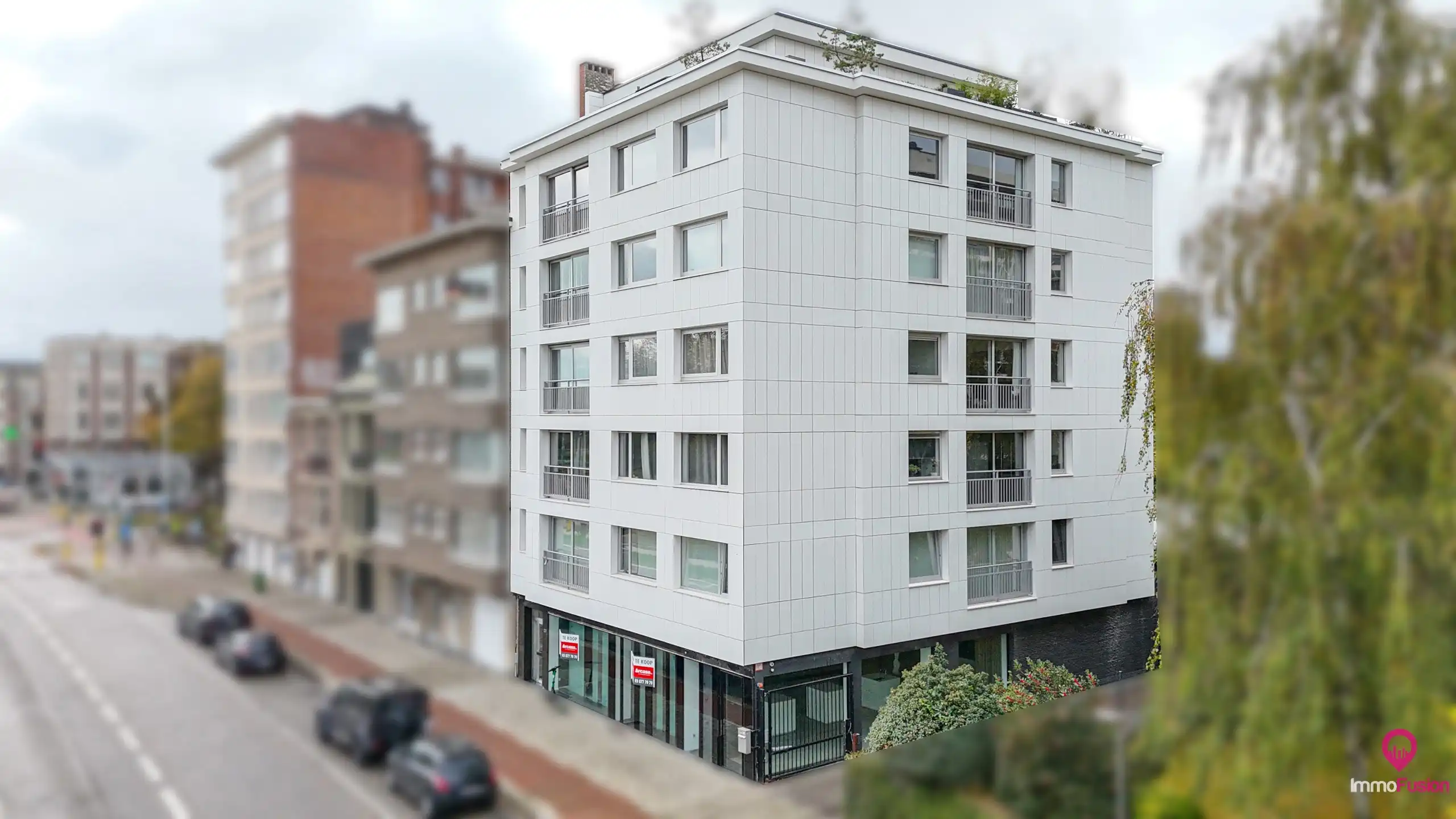 Residentieel modern appartement met ondergronde parking! foto {{pictureIndex}}