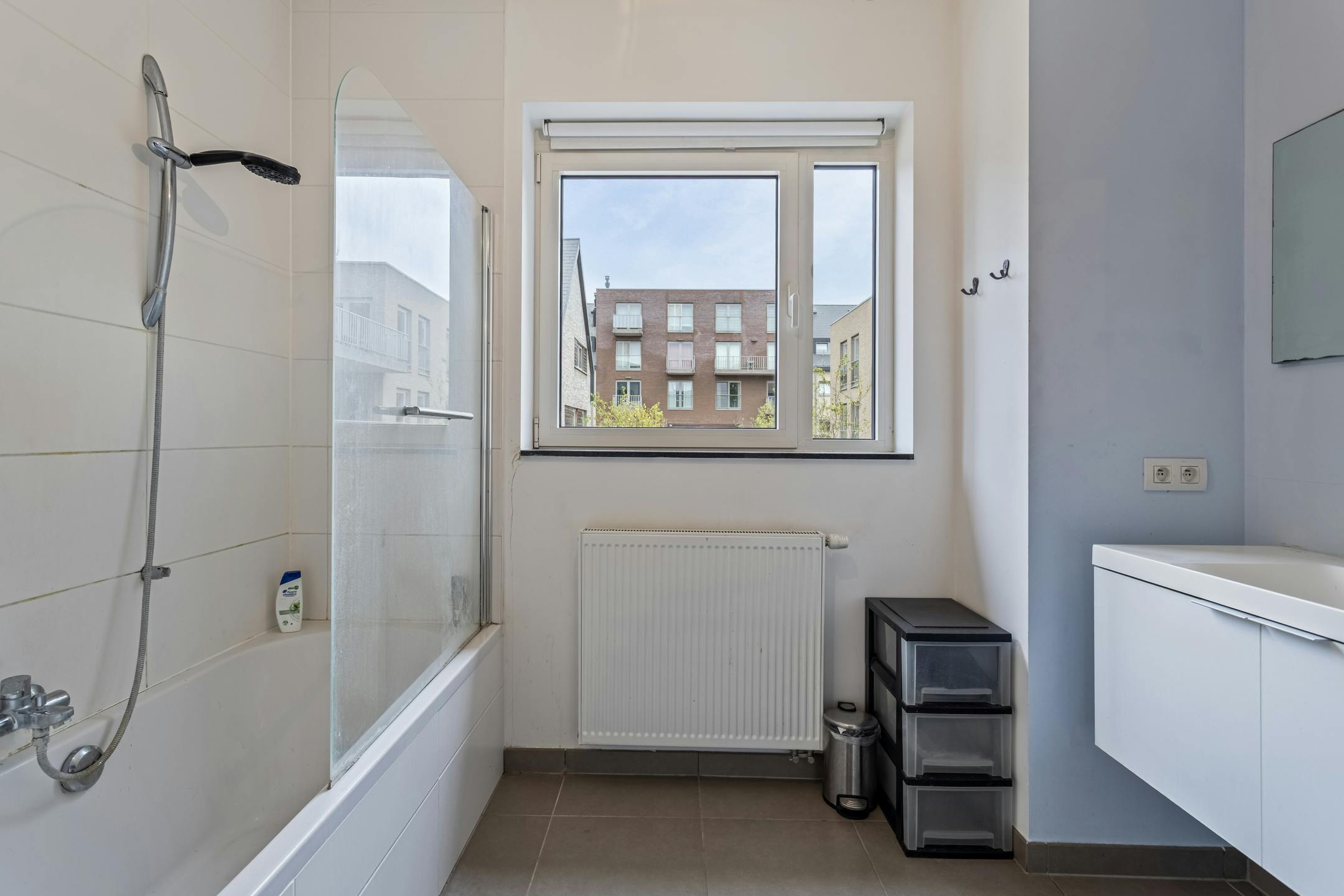 Instapklaar huis met 3 kamers in Res IJsfabriek te Strombeek foto 17