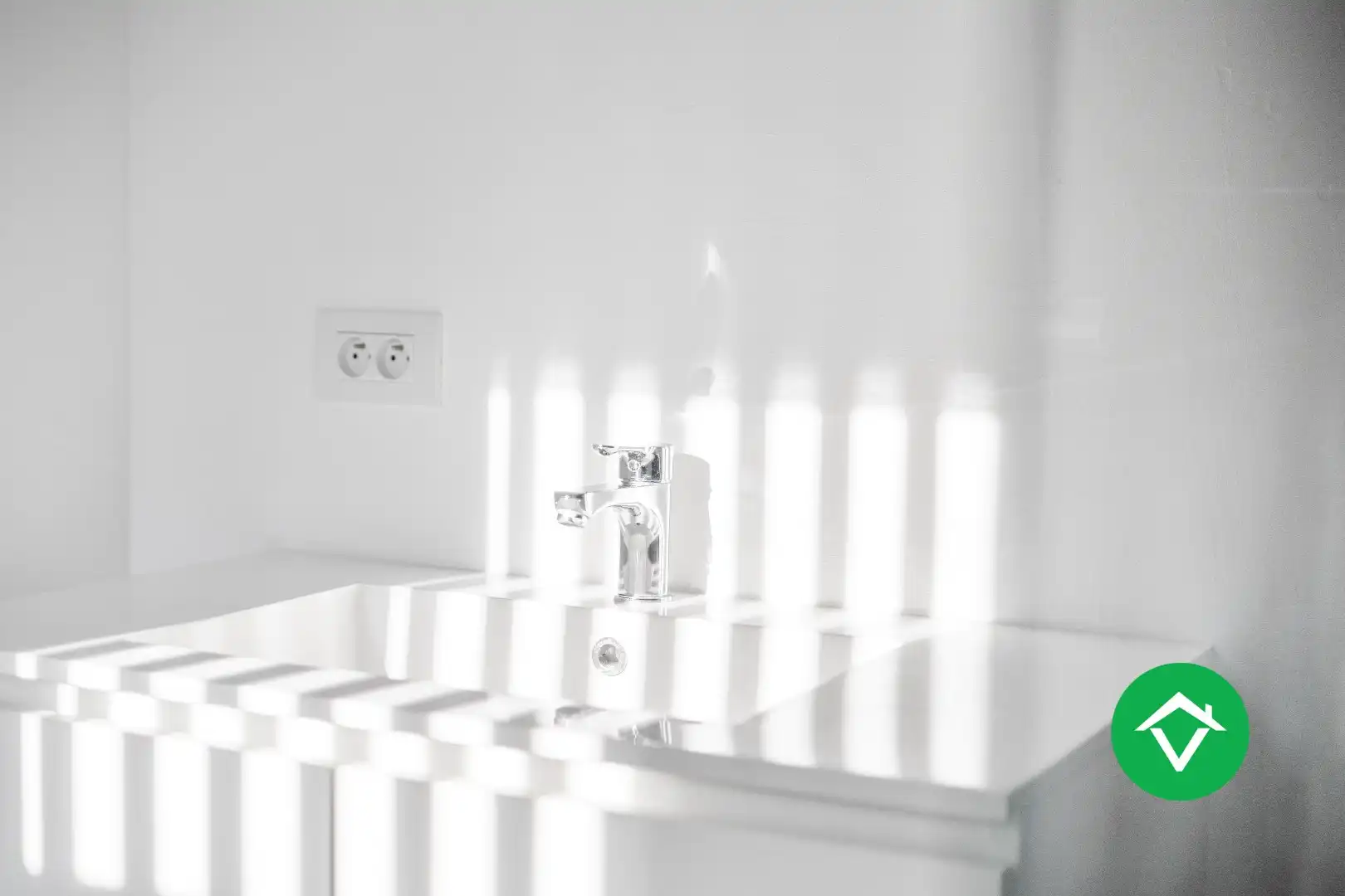 Volledig vernieuwde woning met 3 slaapkamers en bijgebouw in centrum Koekelare foto 15