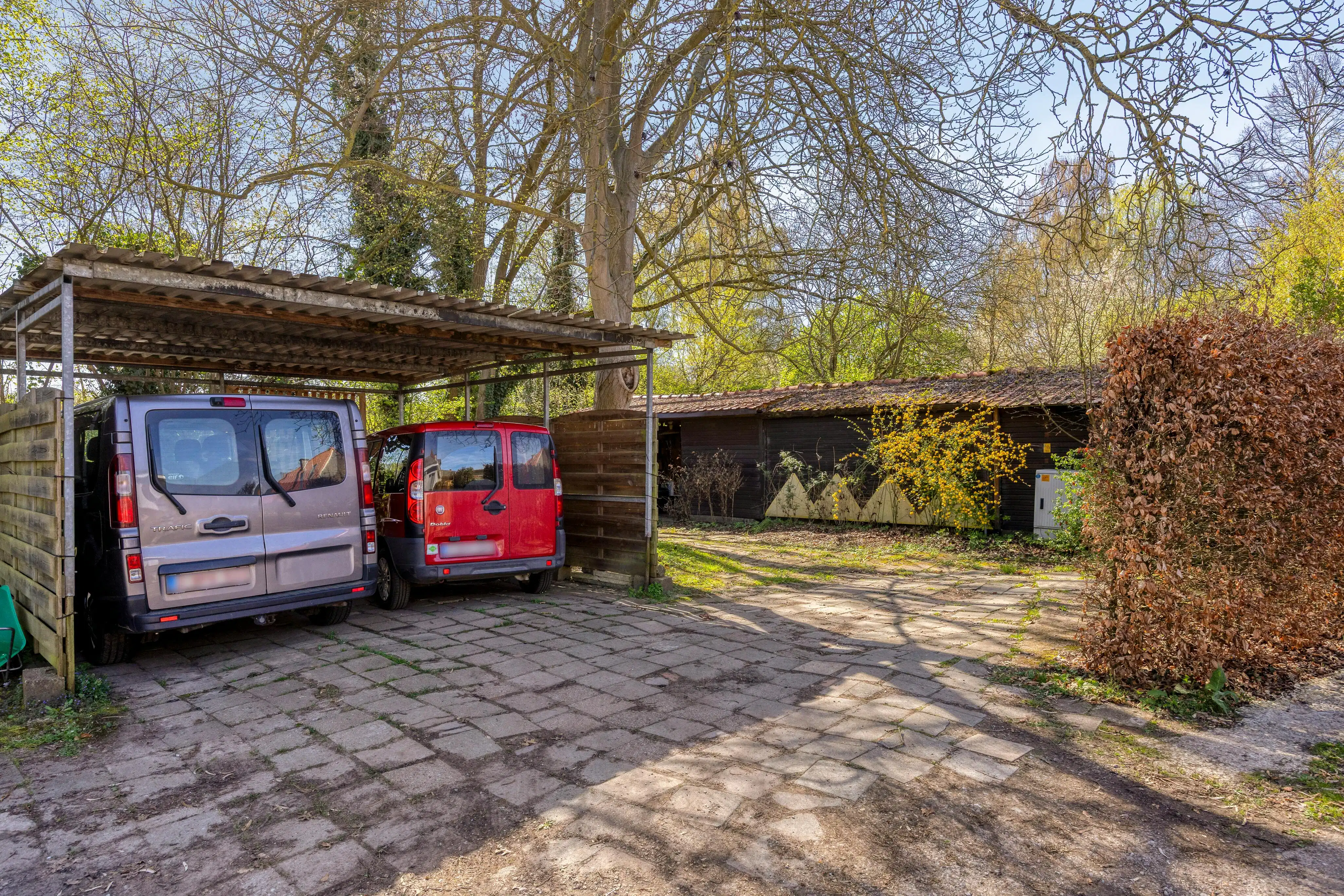 Instapklare gezinswoning met 5 slaapkamers en ruime tuin foto 29