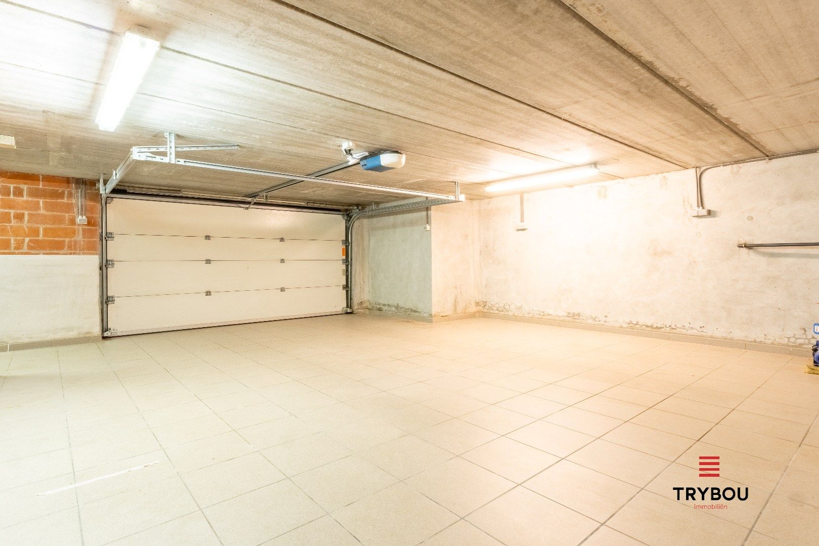 Karaktervolle gezinswoning met 4 slaapkamers op toplocatie foto 24