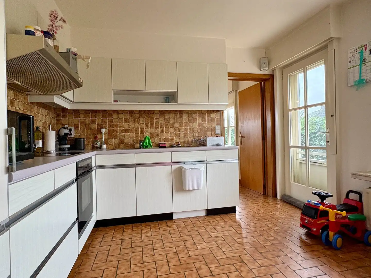 Zeer verzorgde gelijkvloerse woning te Lendelede.  foto 8