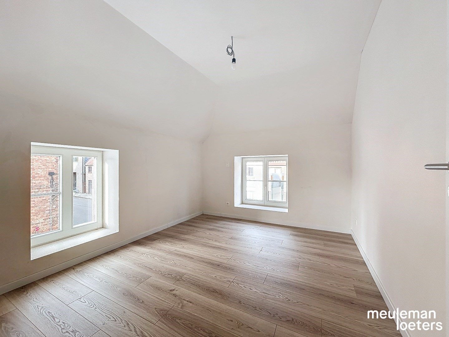 Prachtige nieuwbouw woning in centrum  foto 10