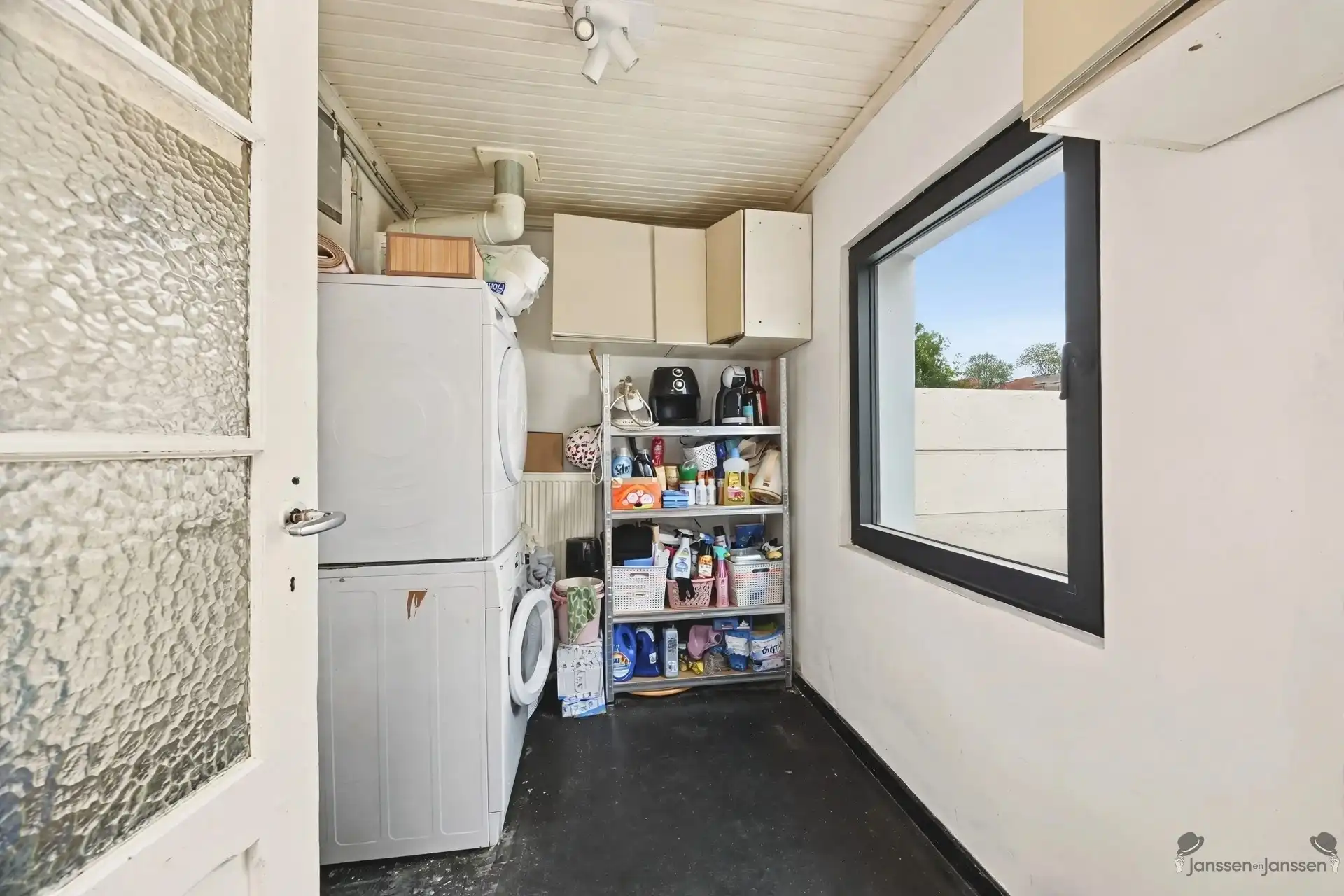 Gerenoveerde woning in gewilde straat in Schoten foto 18