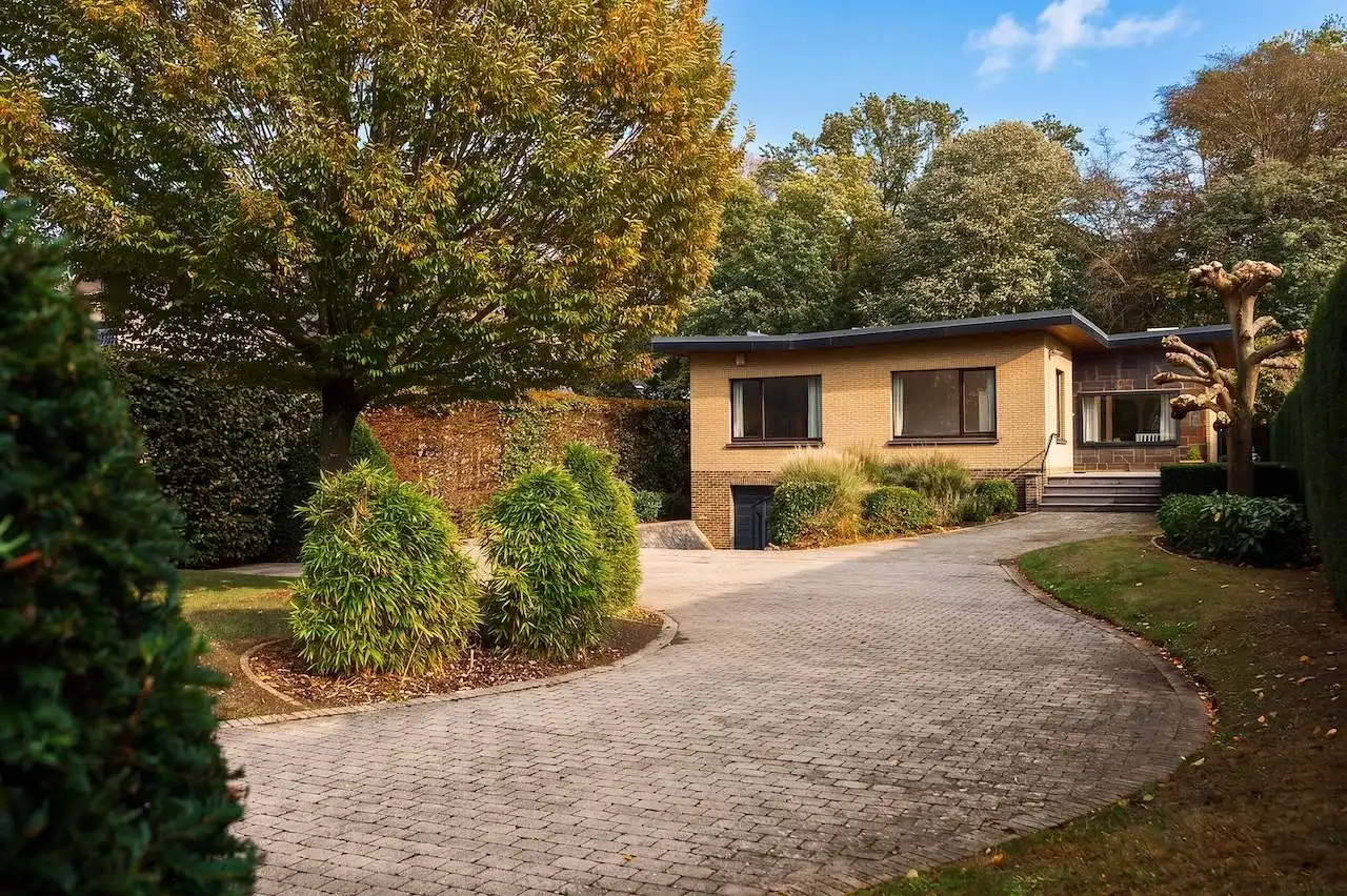 Een plek met charme en rust in een groene setting – welkom in Loppem! foto {{pictureIndex}}