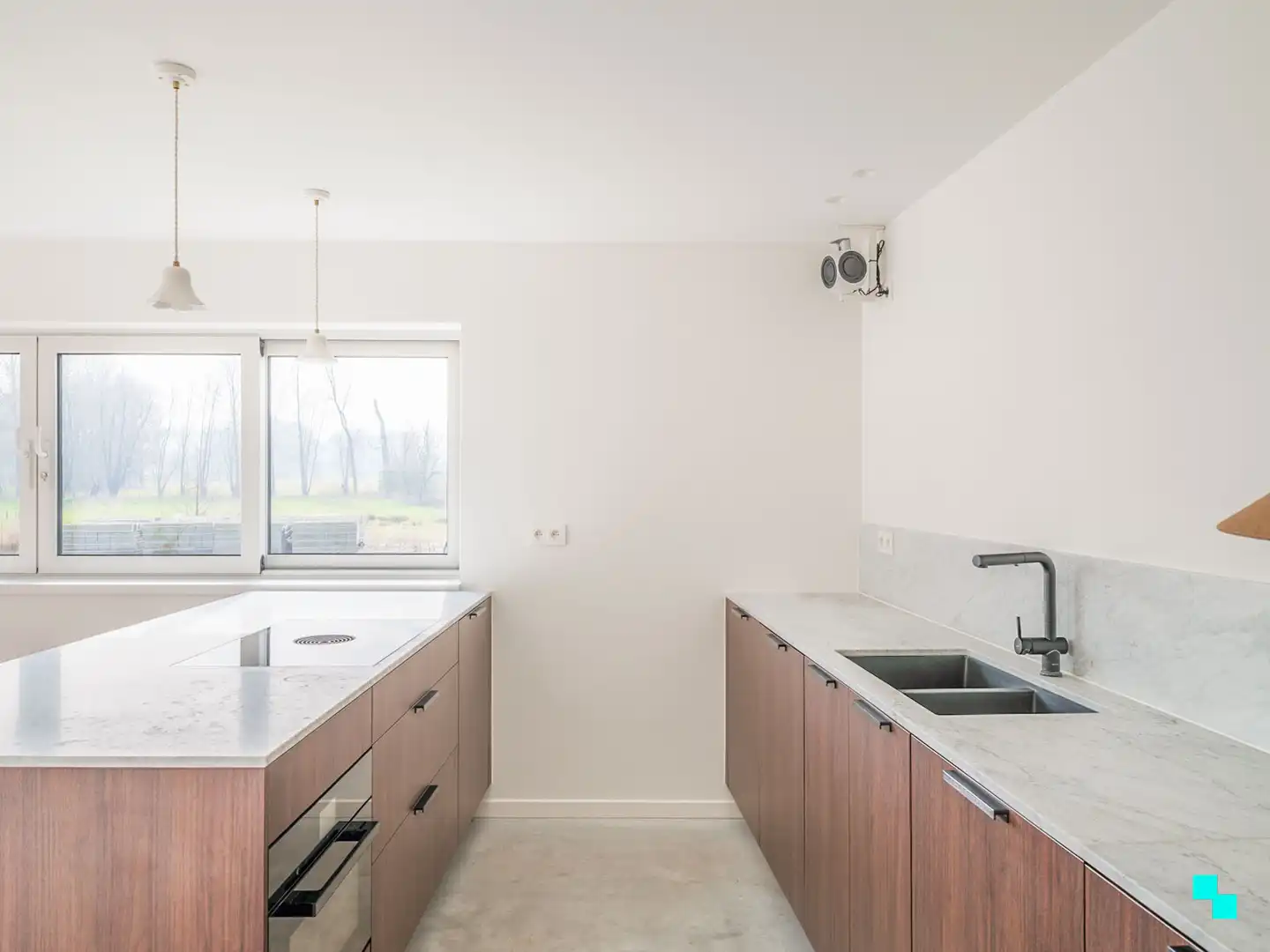 Recent gerenoveerde woning in Valleigebied foto 17