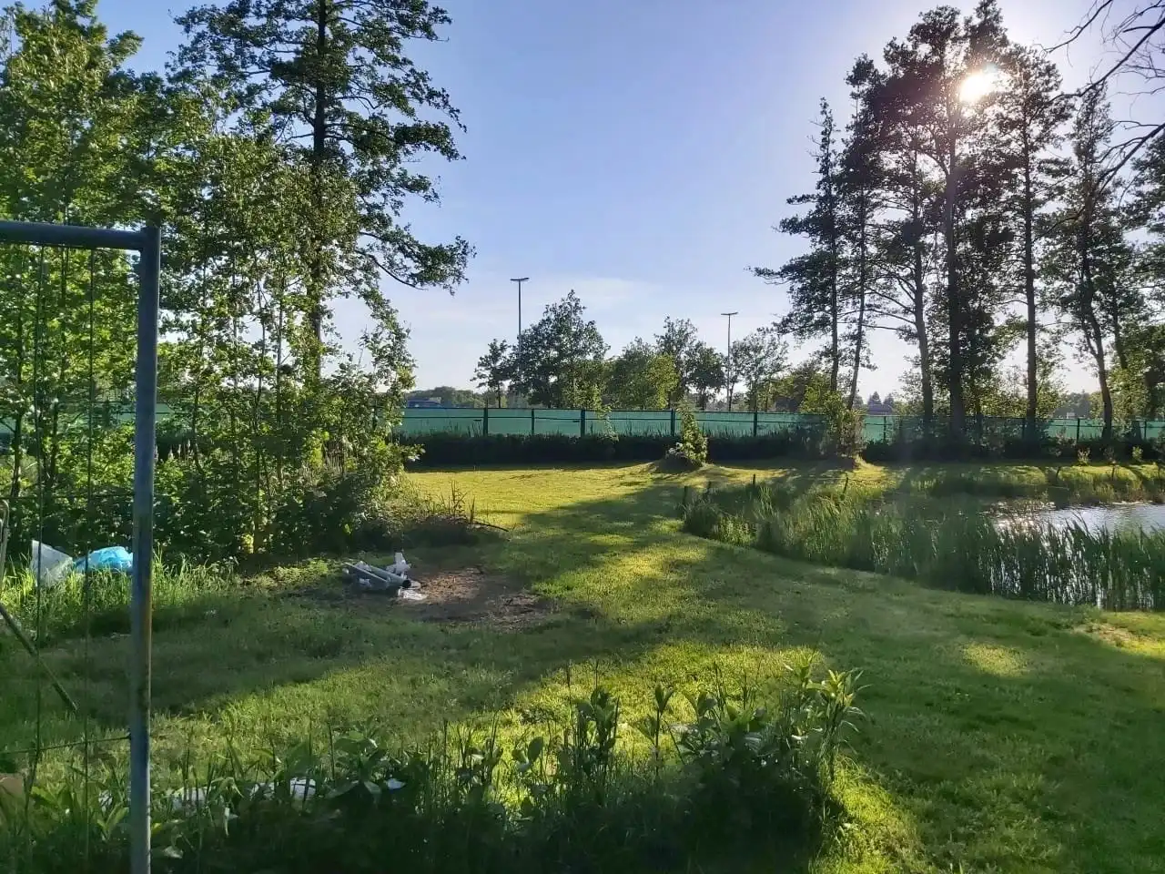 Uniek stuk recreatiegrond met vijver en bouwmogelijkheid – 2154 m². foto 5