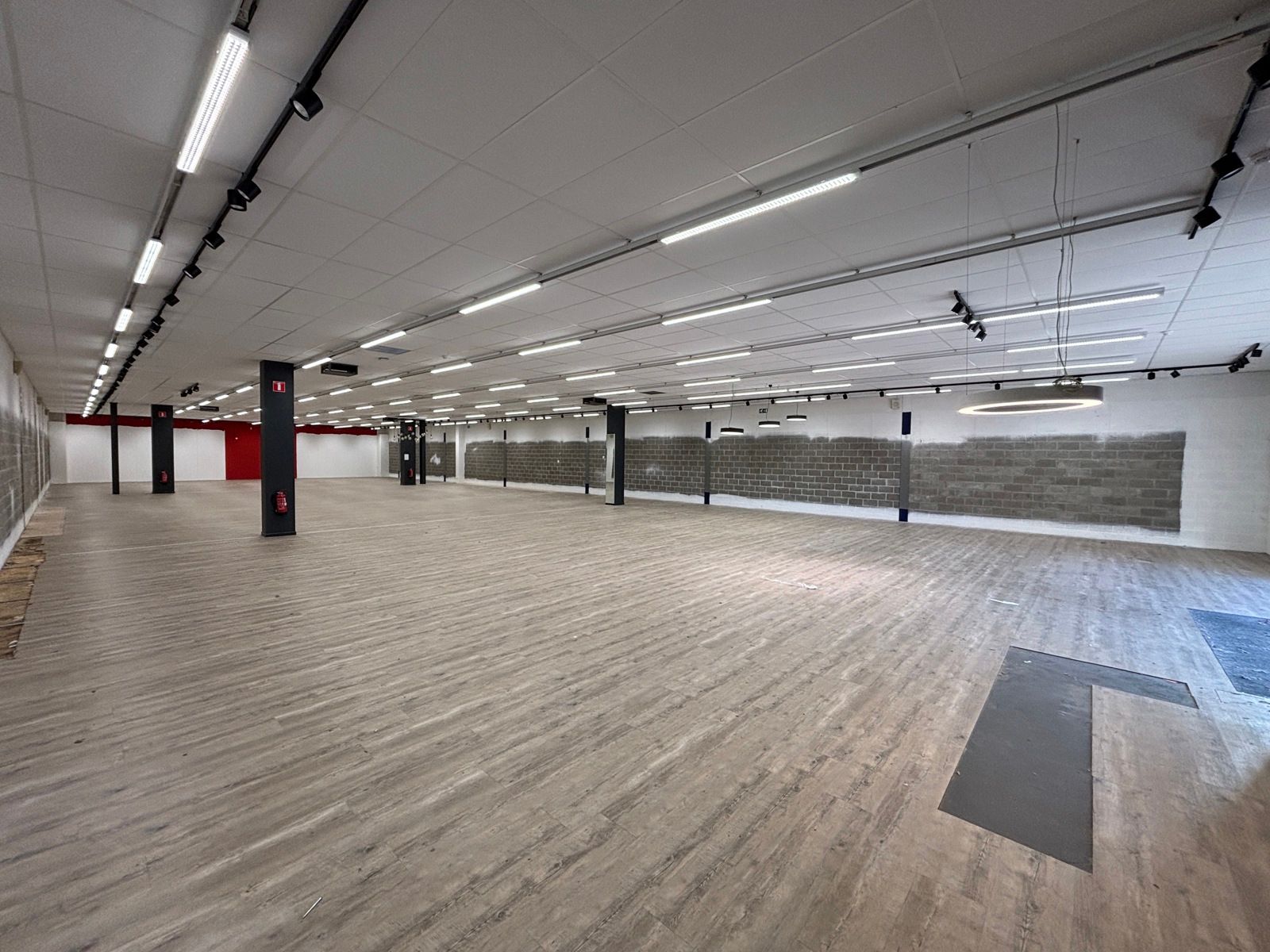 Winkelruimte 743 m² te huur in Oud-Turnhout foto 4