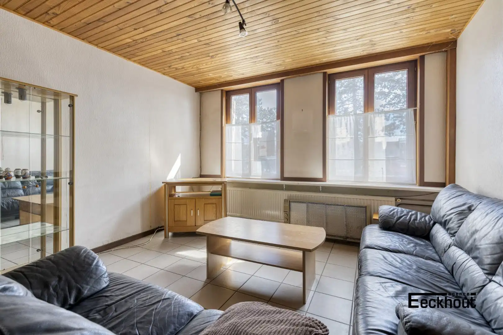 Voormalige pastoriewoning met grote, zonnige tuin op charmante ligging! foto 3