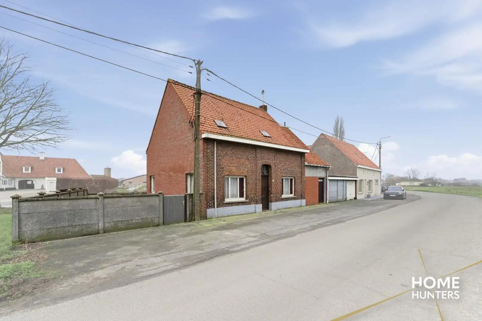 Te renoveren woning met garage en tuin in landelijke omgeving nabij Zonnebeke foto 2