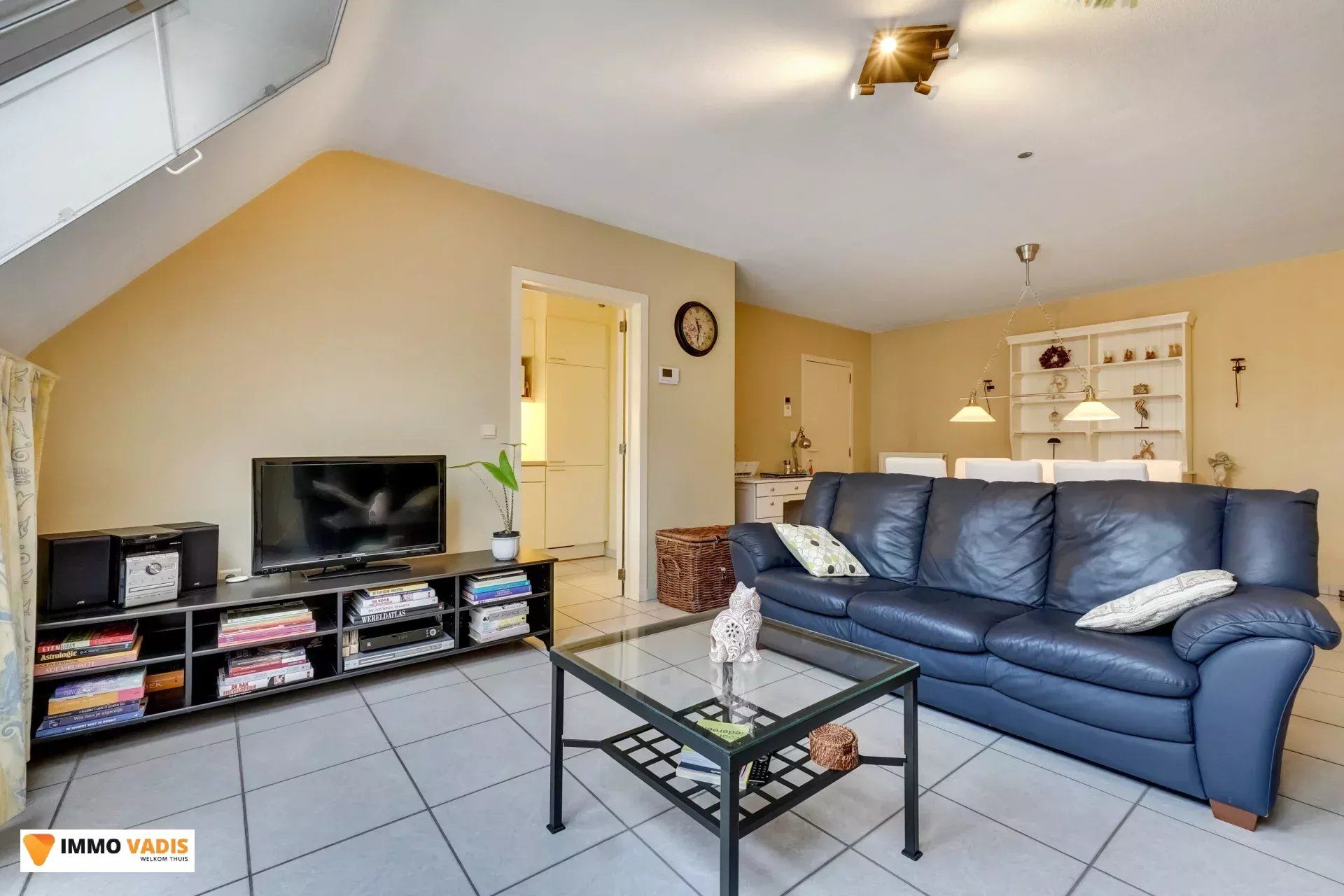 Ruim appartement in centrum Bilzen foto 4