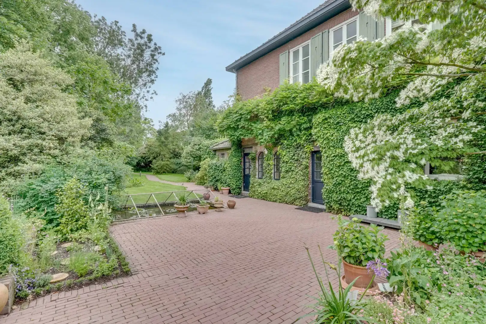 HISTORISCH HERENHUIS MET PARKTUIN OP 1HA 21A 94CA IN HET HART VAN OUD-REKEM ! foto 27