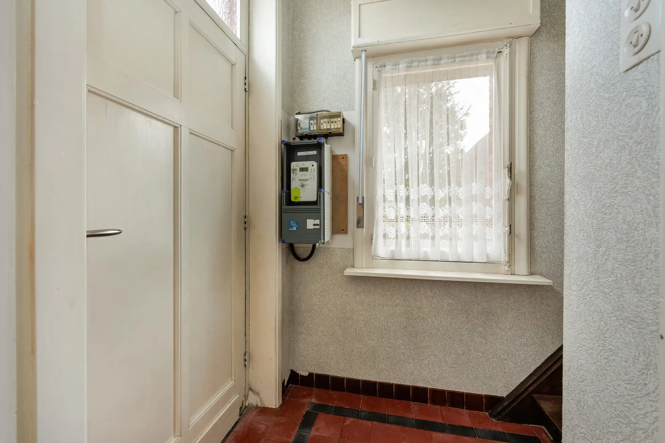 Te renoveren woning op mooi perceel van 1.519 m² (Zuid) foto 5