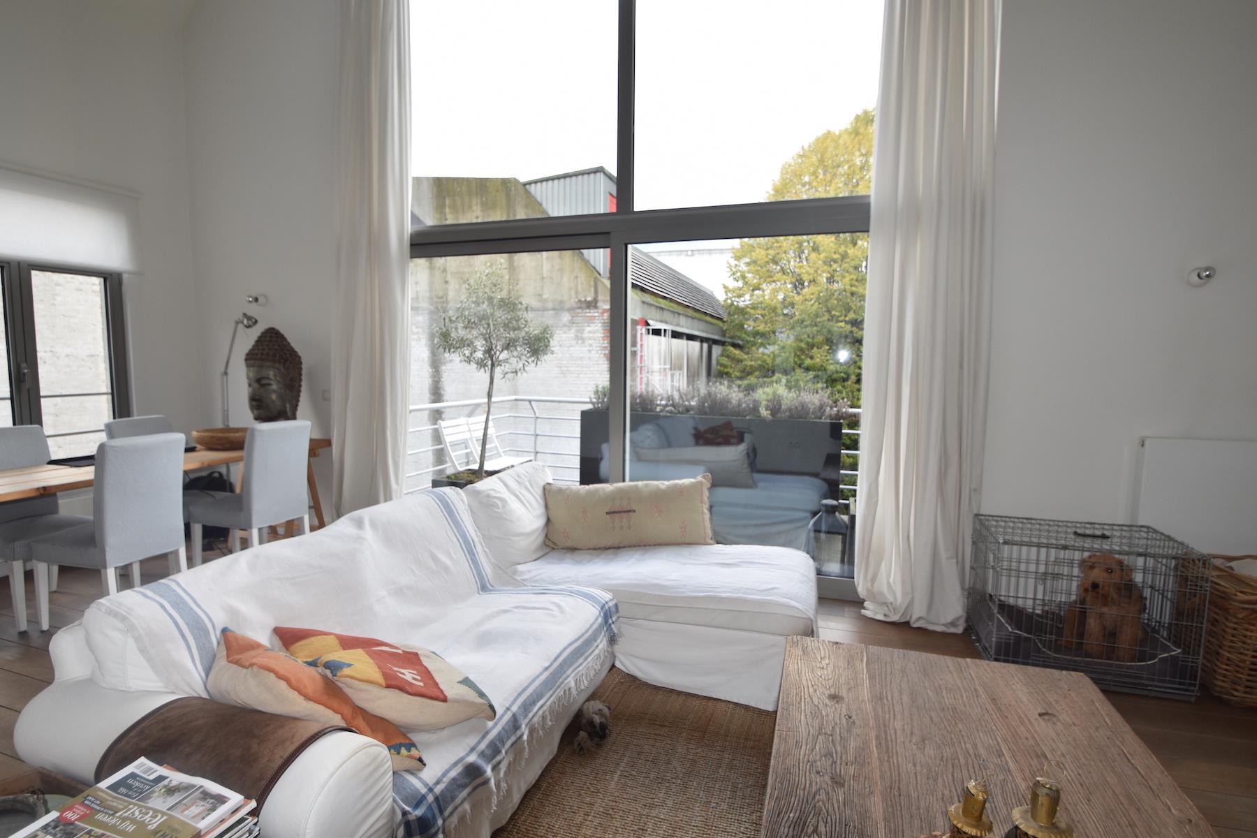 ANTWERPEN - Licht duplex-appartement in centrum Antwerpen. foto 5