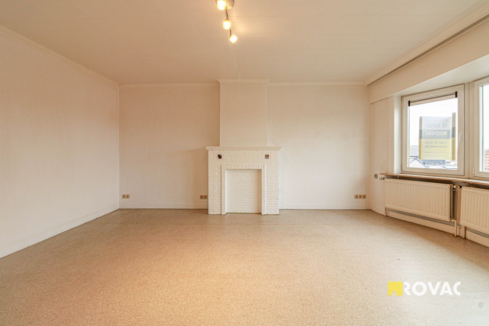 Éénslaapkamer appartement op de 2e verdieping met garage - gelegen op 500 meter van centrum!  foto 3