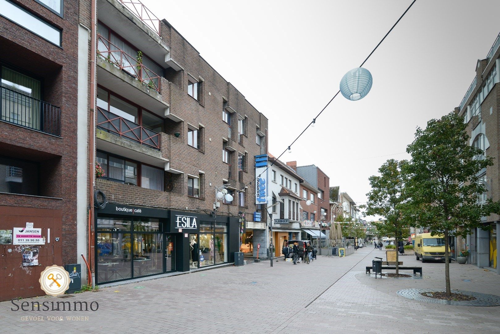 Appartement met 3 slaapkamers en balkon in centrum van Genk foto 2