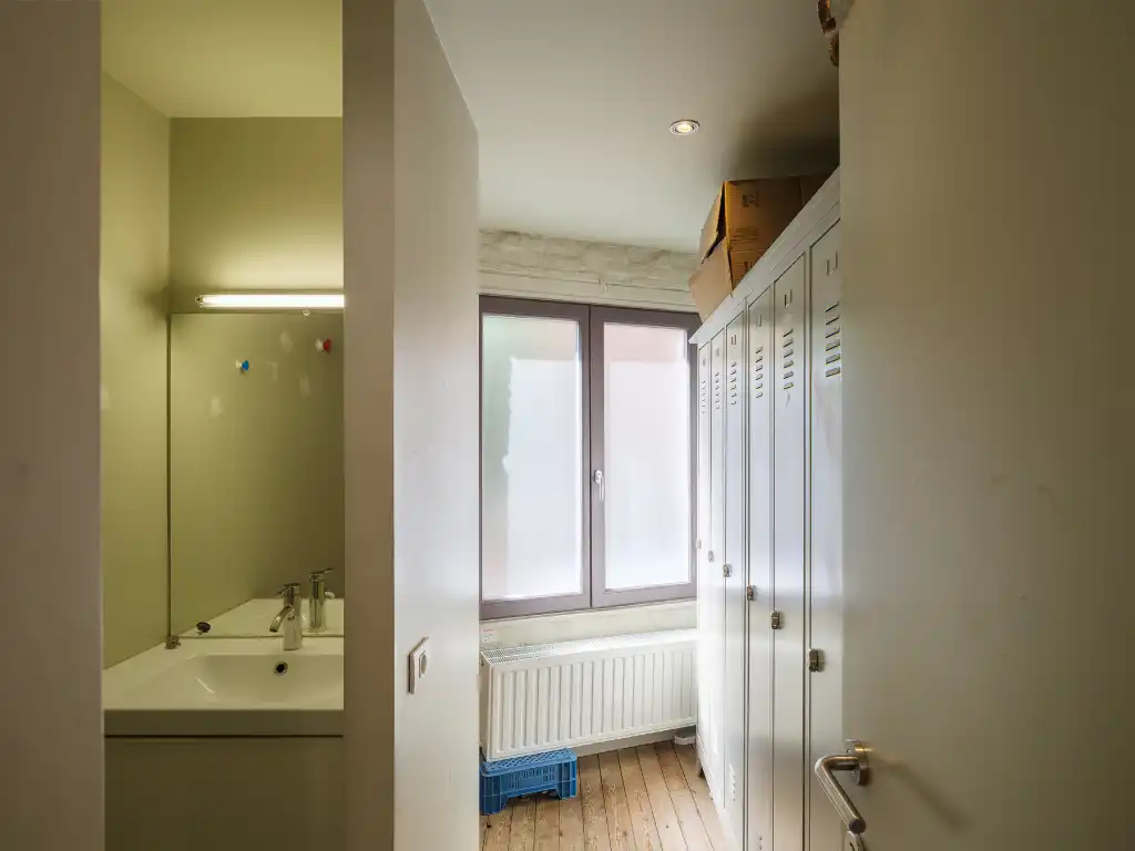 Karaktervol handelspand (restaurant + 2-slpk app) in het centrum van Gent foto 16