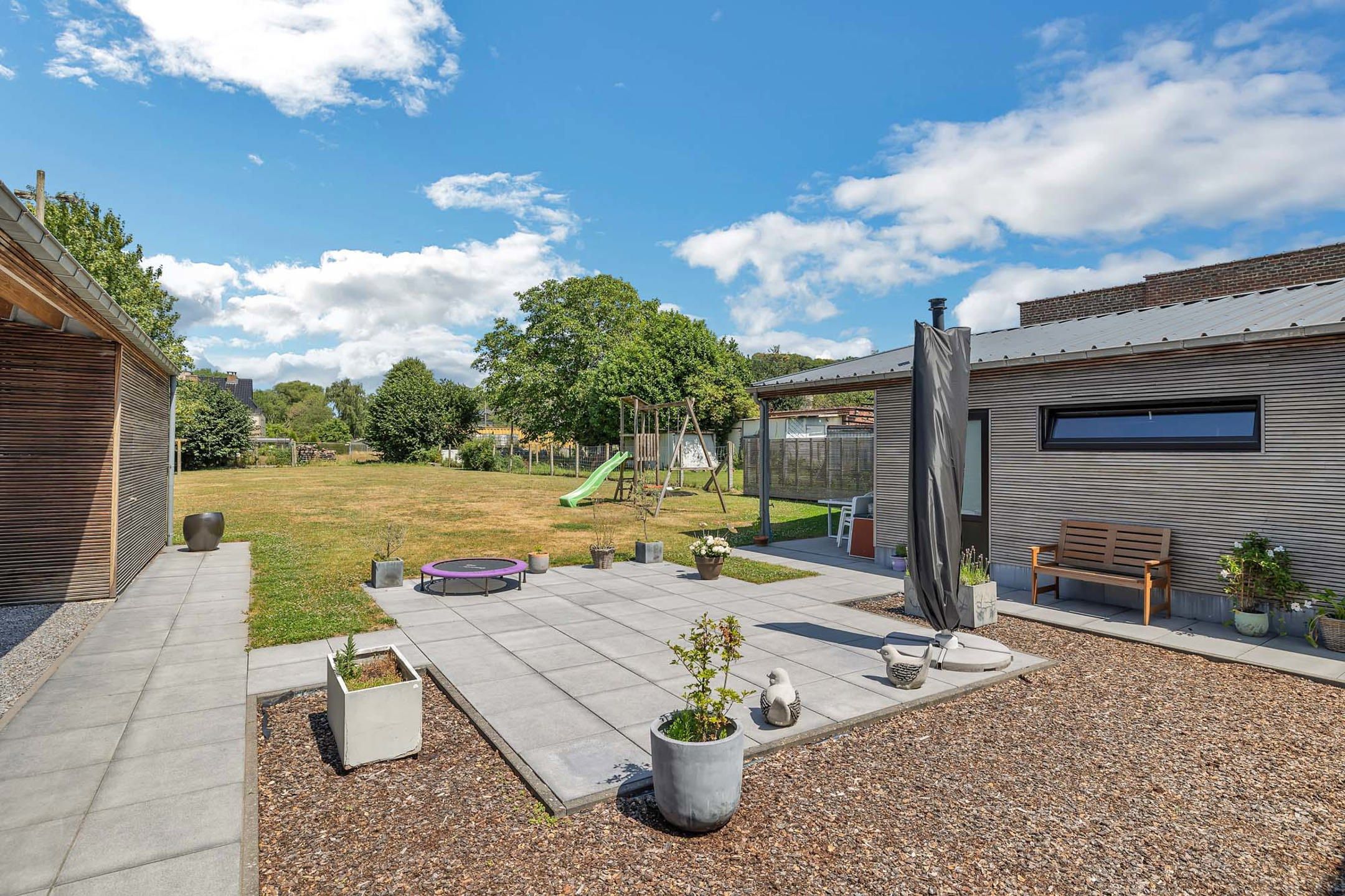 Handelshuis op strategische locatie te Roosdaal  foto 29