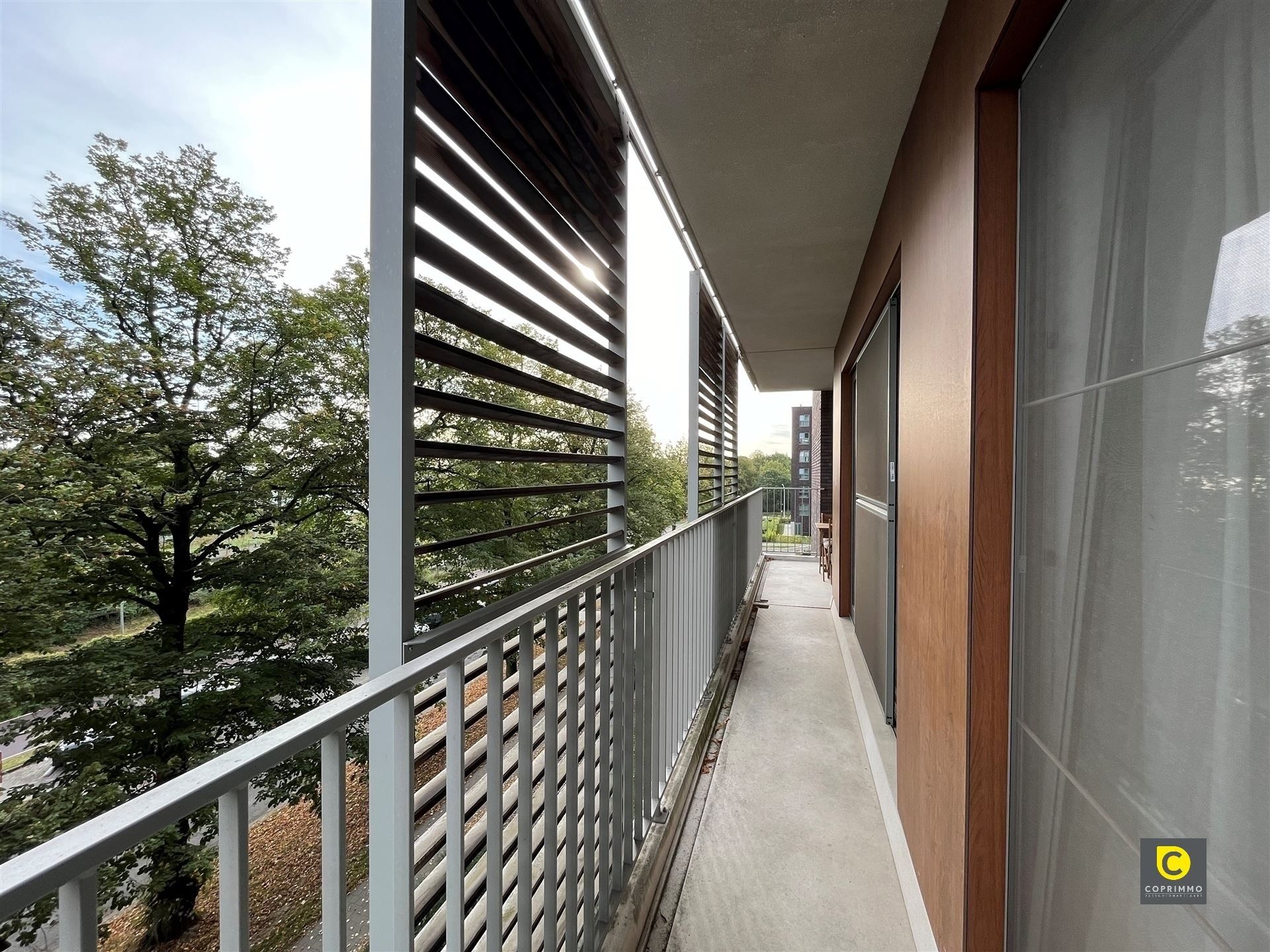 Modern 2 slpk app met ruim terras + AU foto 8