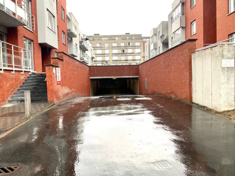 Garage in het centrum van Deinze foto 5