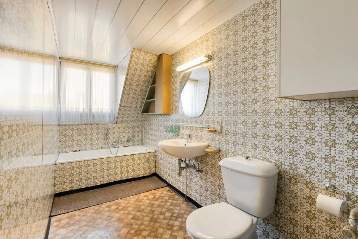 Karaktervolle gezinswoning op 1524m² te koop in Bissegem! foto 14