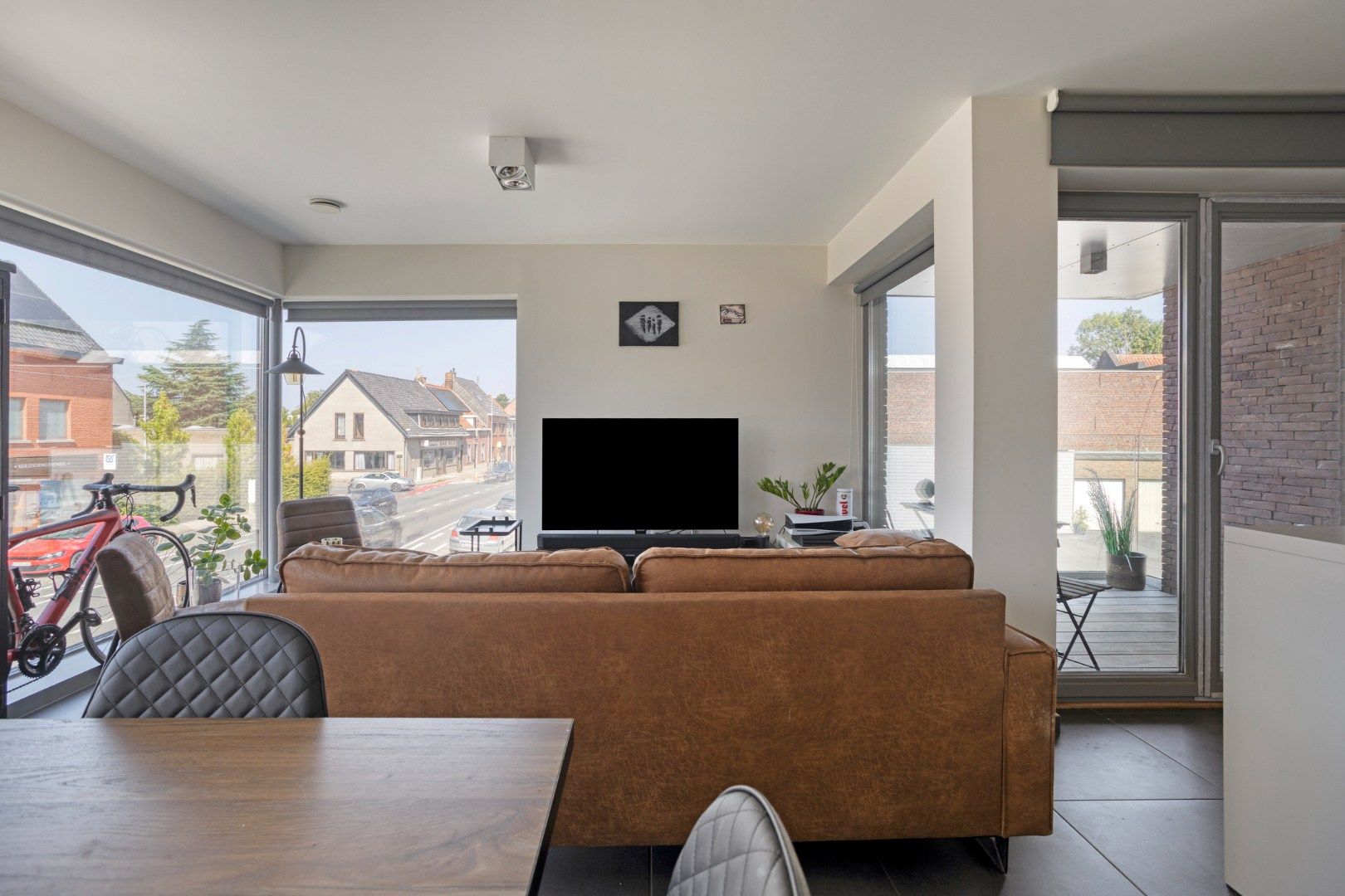 Mooi appartement met 2 slaapkamers in centrum Wevelgem! foto 3