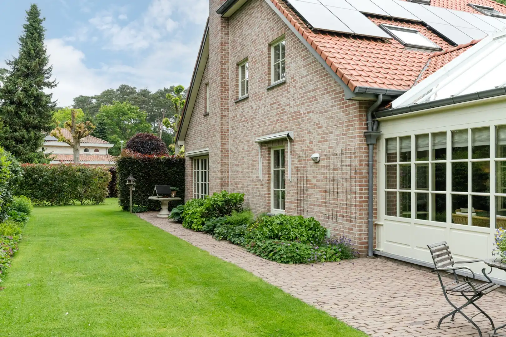 Charmante & sfeervolle, instapklare, energiecorrecte (EPC B) villa-landhuis met 5 slaapkamers, 3 badkamers, bureau én dubbele garage. foto 74