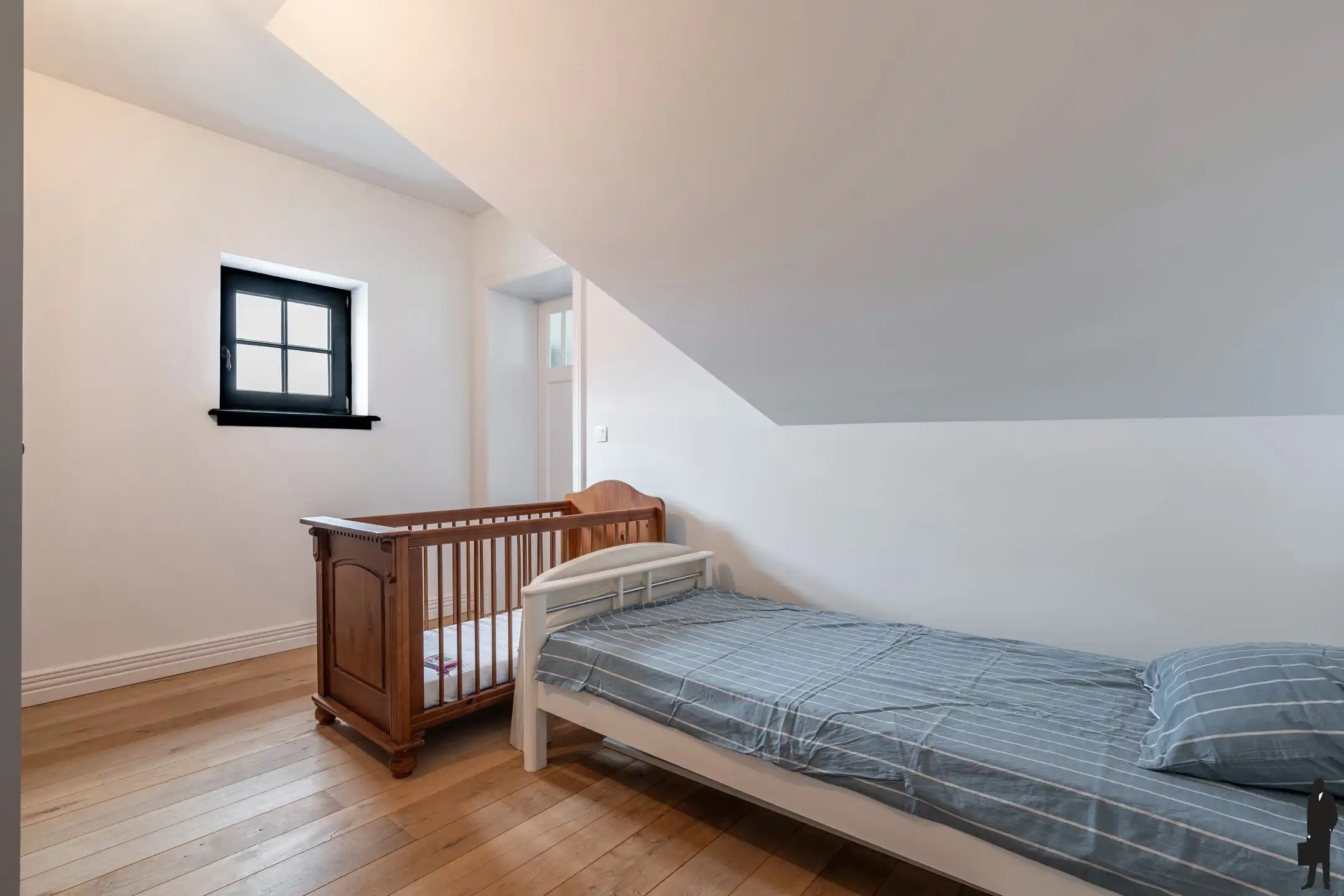 Unieke villa met studio en zwembad op maar liefst 4.270 m² foto 17