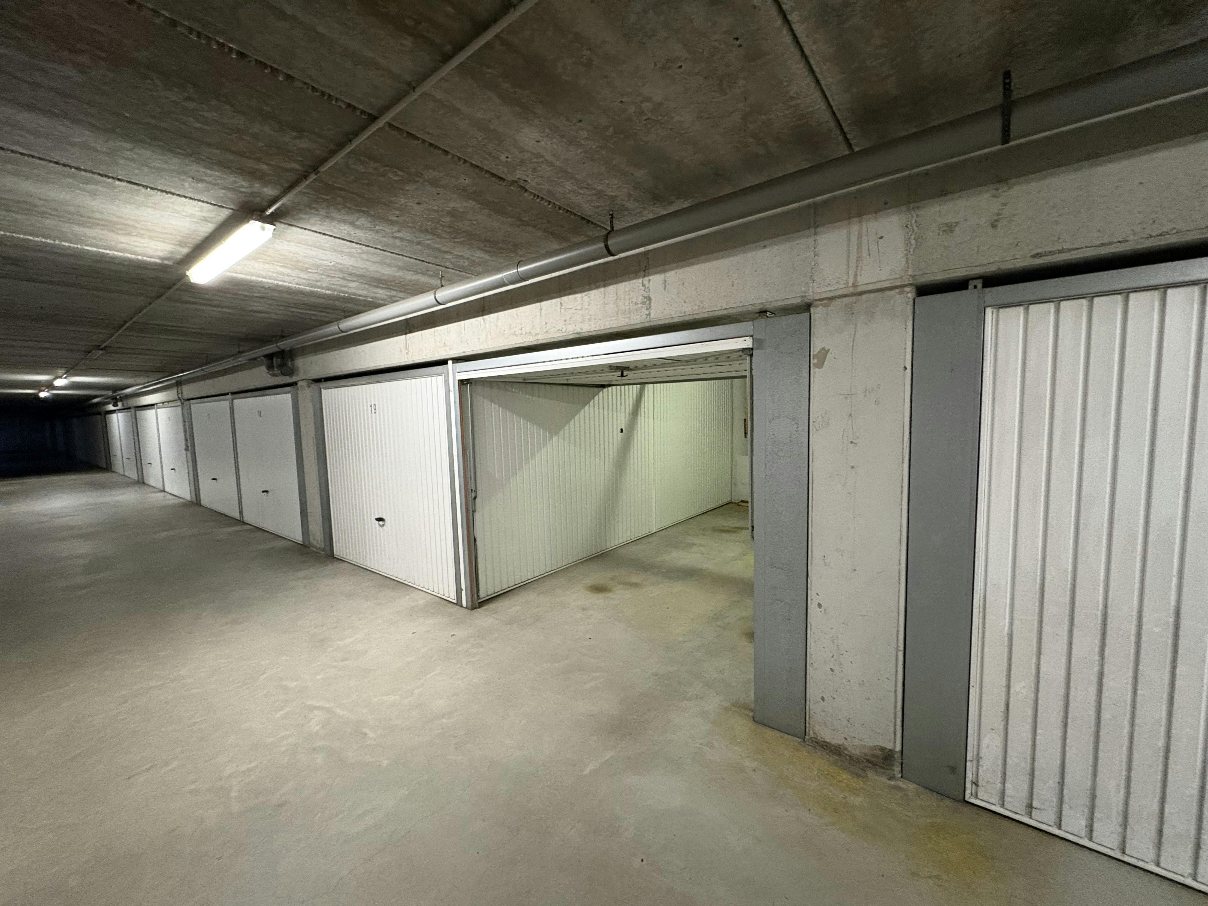 Garagebox te koop in de Residentie Duinenveld, Franslaan 152 foto 7