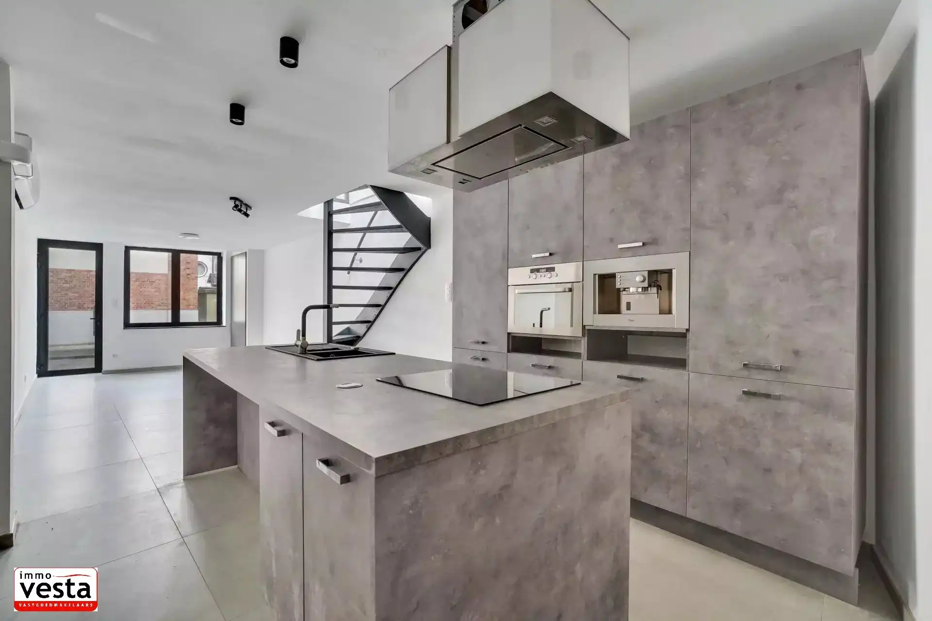 Gerenoveerde stadwoning in centrum foto 4