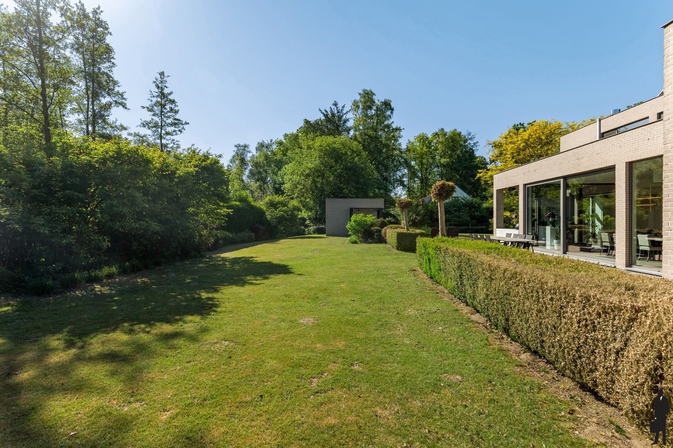 Luxueuze villa te koop in doodlopende straat foto 32