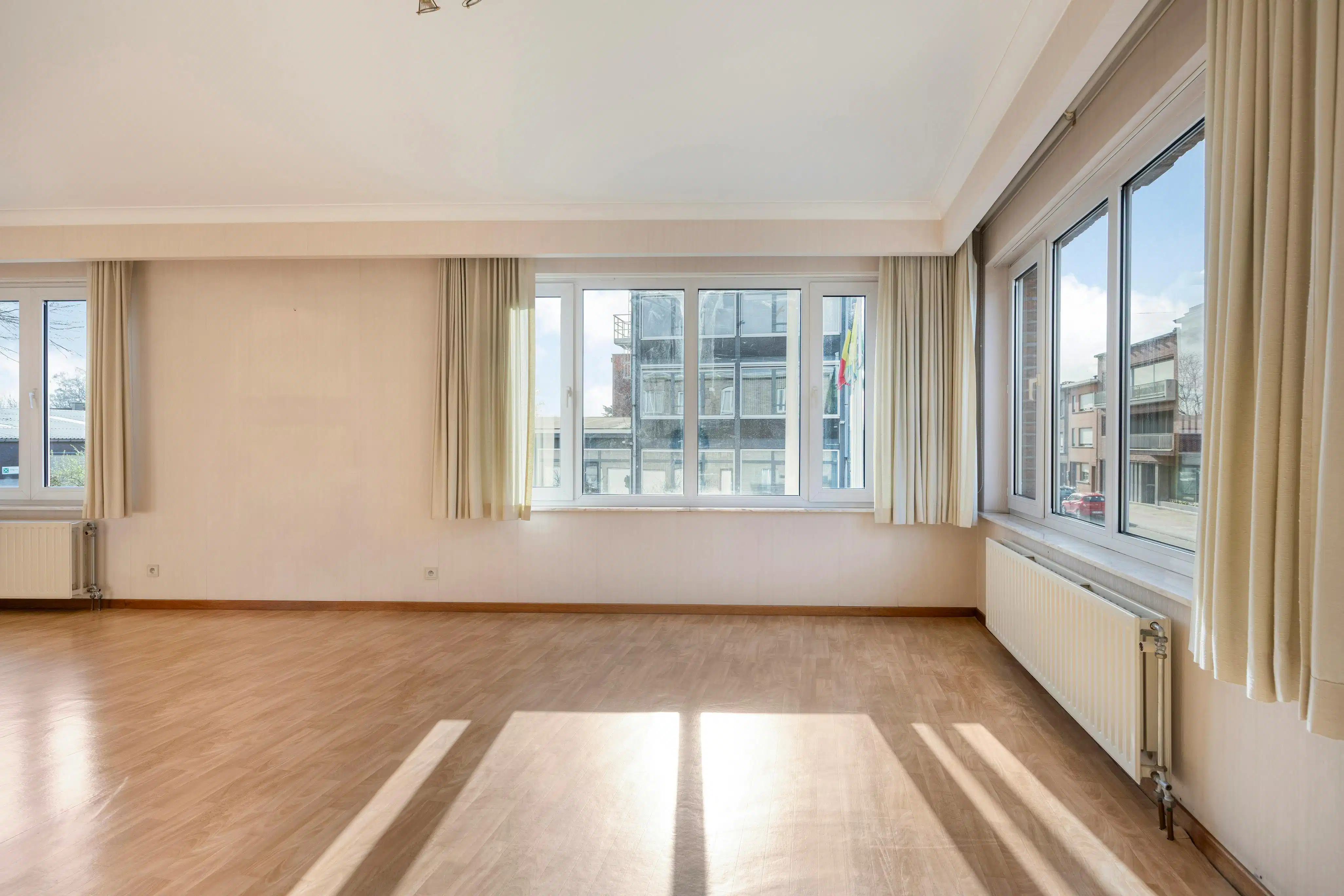 Energiezuinig appartement met garage te koop in Burcht foto 3