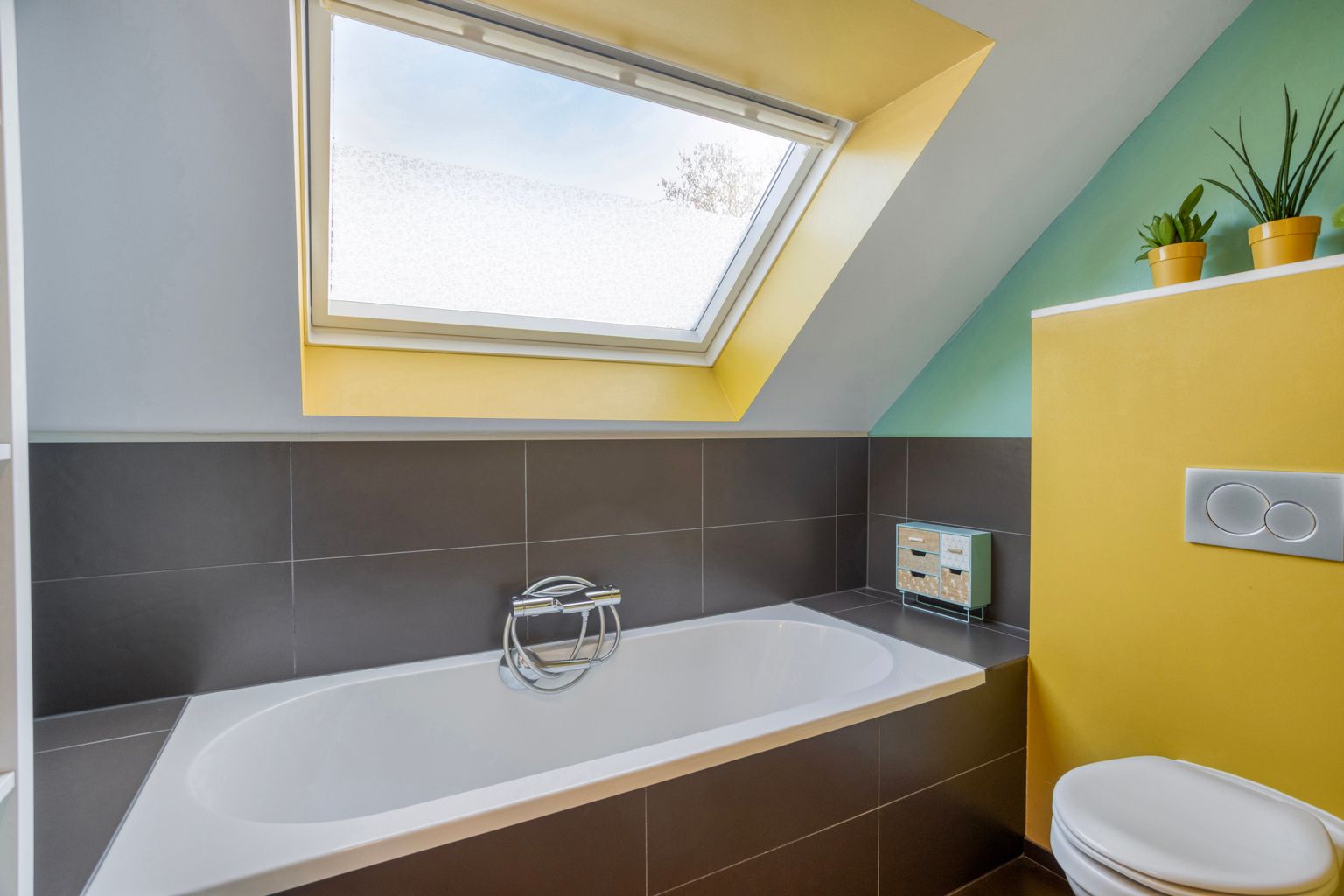 RECENTE WOONST IN PERFECTE STAAT foto 21