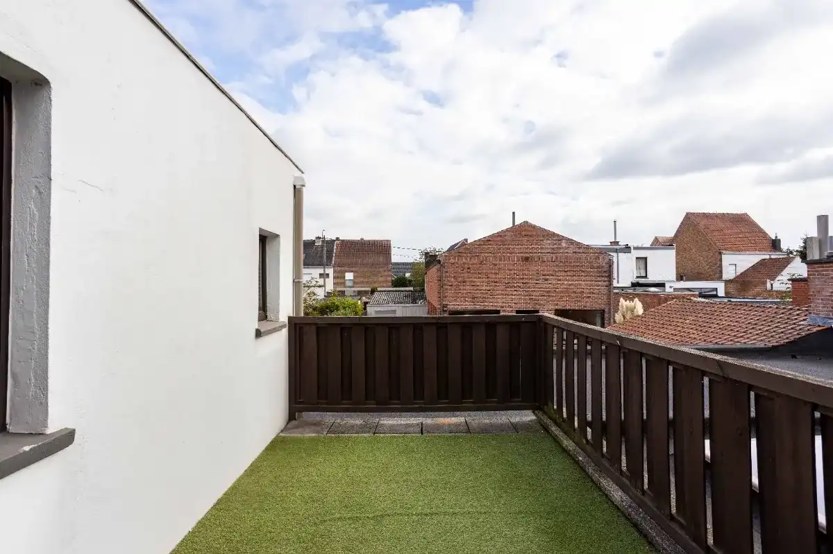 Ruime woning met showroom, atelier en appartement te koop! foto 17