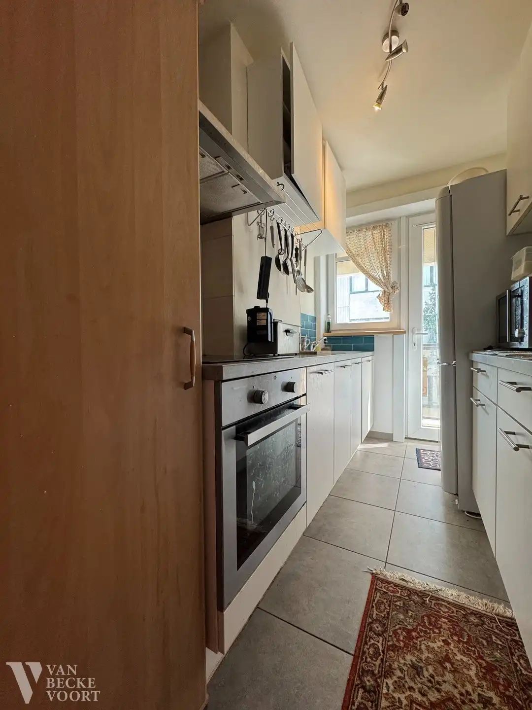 Lichtrijk appartement met uitzicht op het groen & nabij centrum foto 28