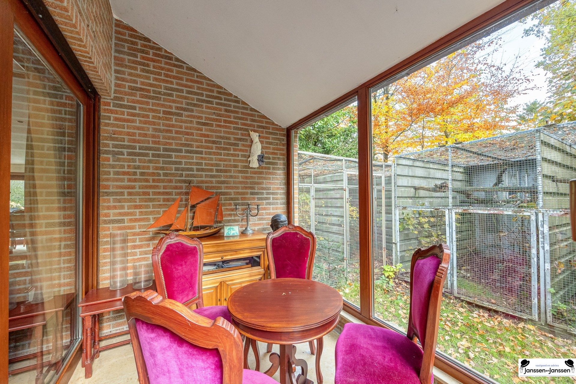 Landelijk gelegen woning op een perceel van ruim 6.000 m² foto 11