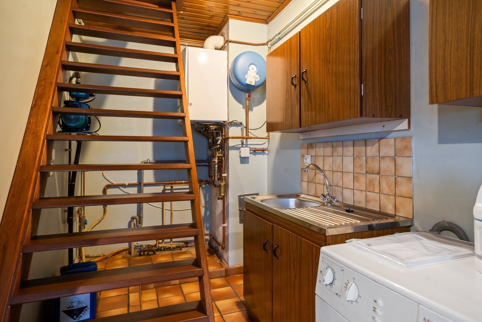 Residentieel gelegen, vrijstaande woning op ruim perceel van 714m² foto 16