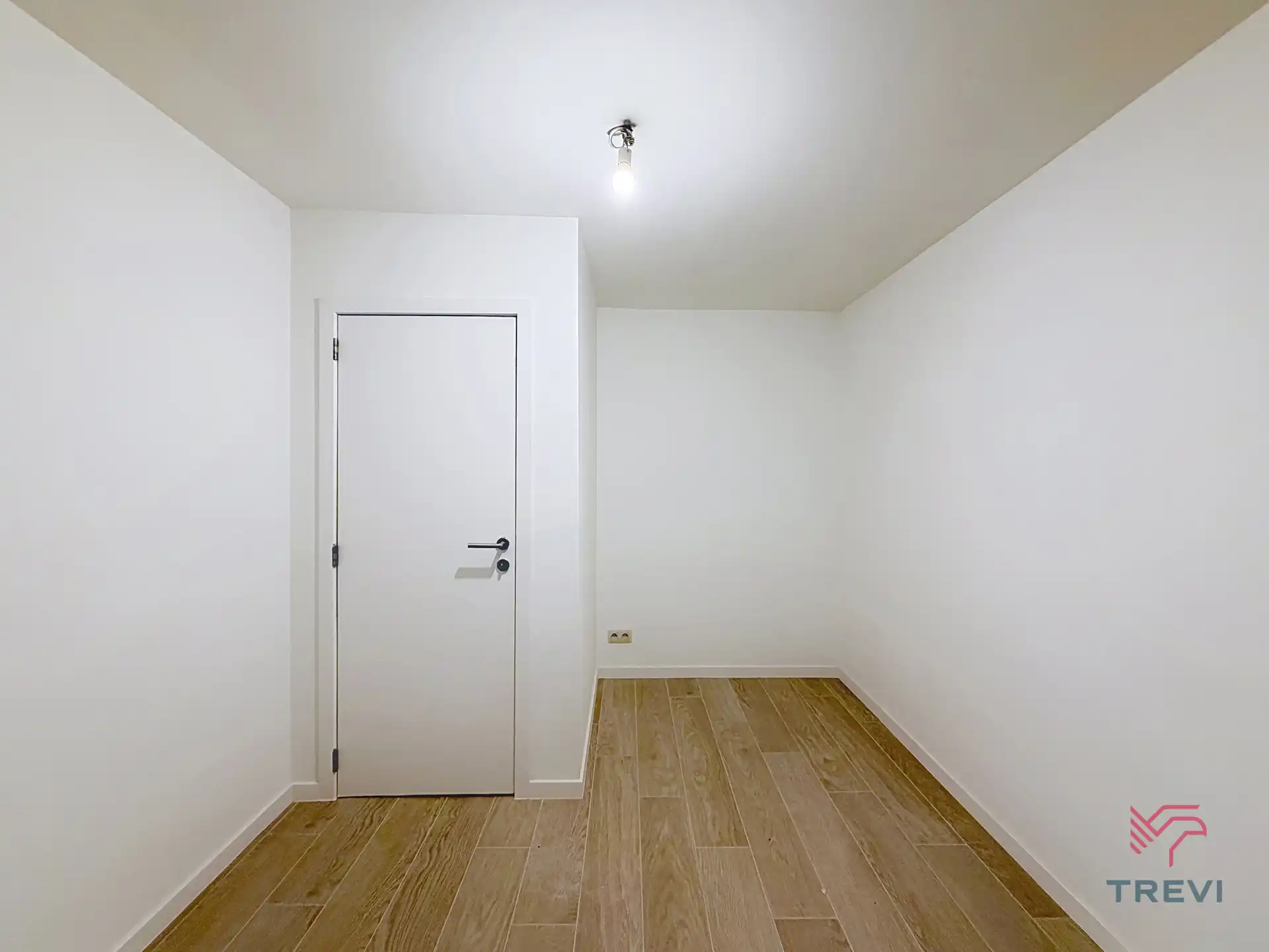 Gerenoveerd appartement met 1 slaapkamer foto 7