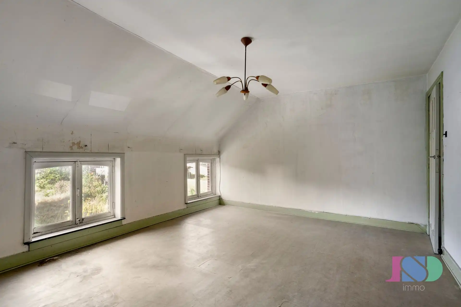 Te renoveren woning met potentieel foto 23
