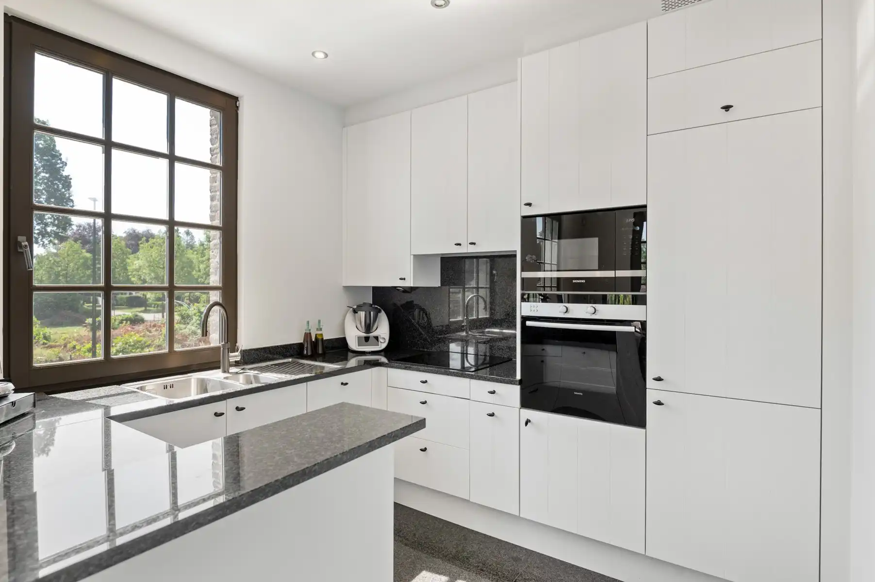 Stijlvol appartement op wandelafstand van het centrum foto 7