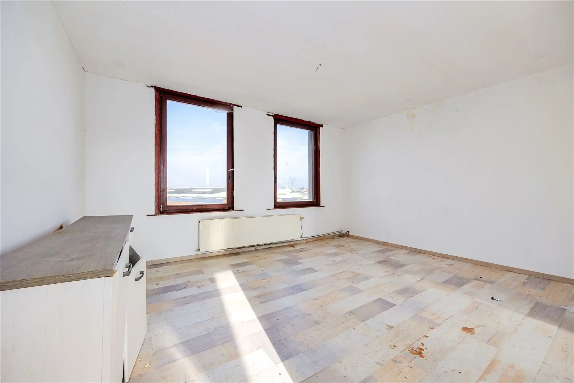 Te renoveren woning met 4 slaapkamers en koer foto 17