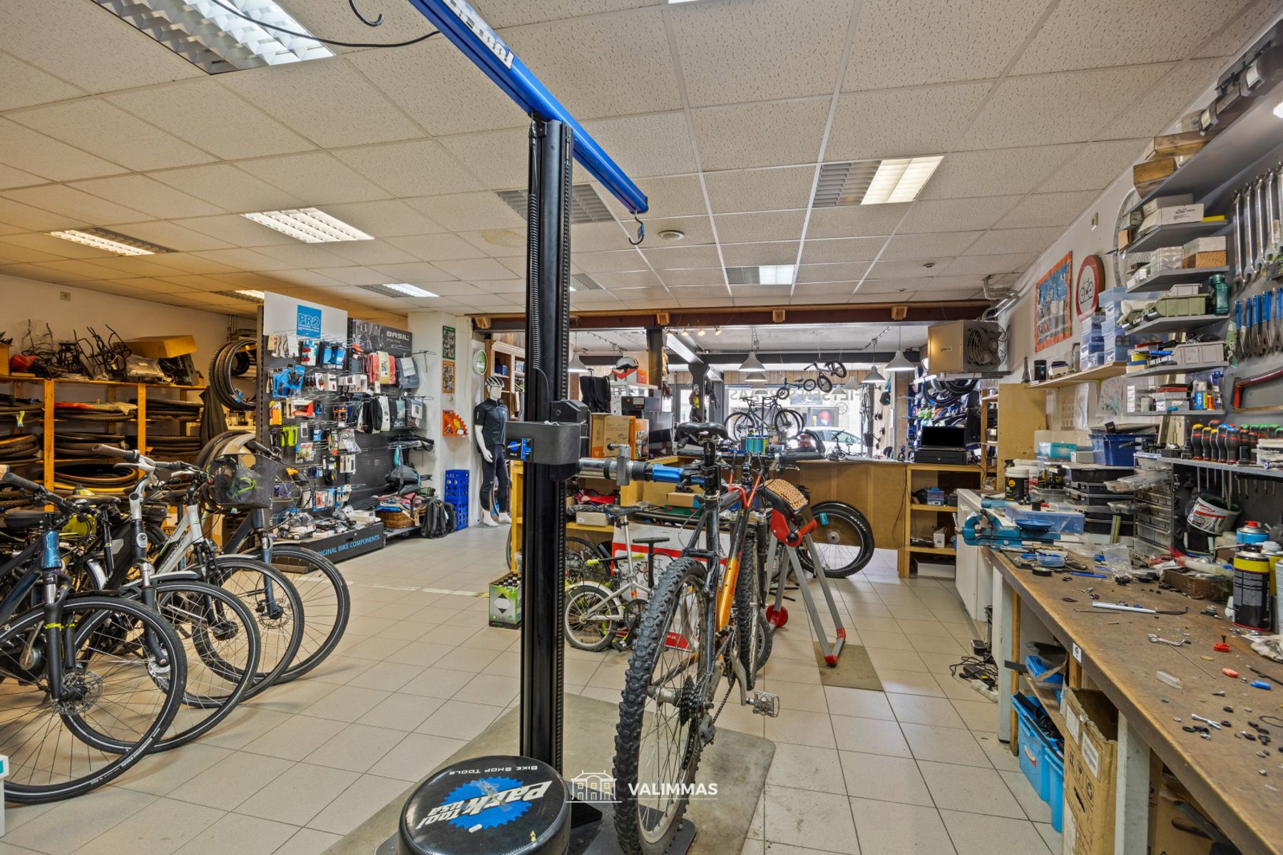 Gelijkvloerse handelsruimte (event. met duplex-appartement) foto 6