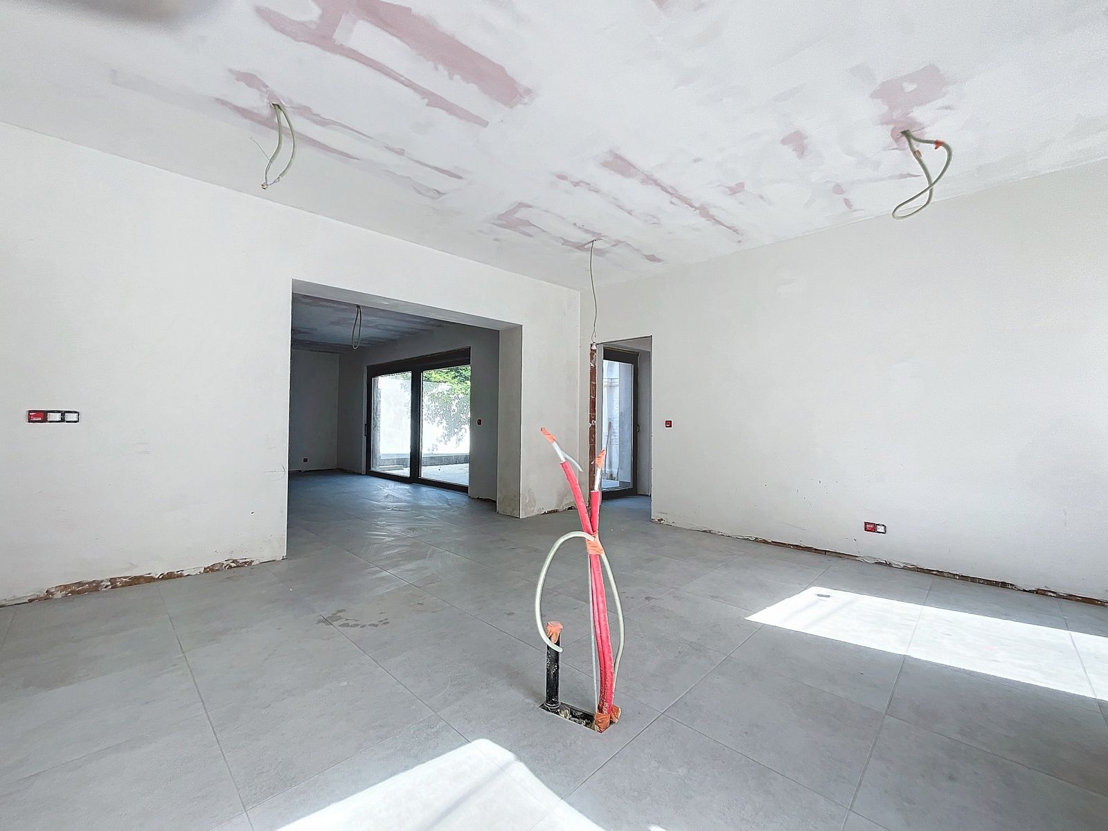 Gelijkvloers appartement met 2 slpks en terras nabij centrum foto 7