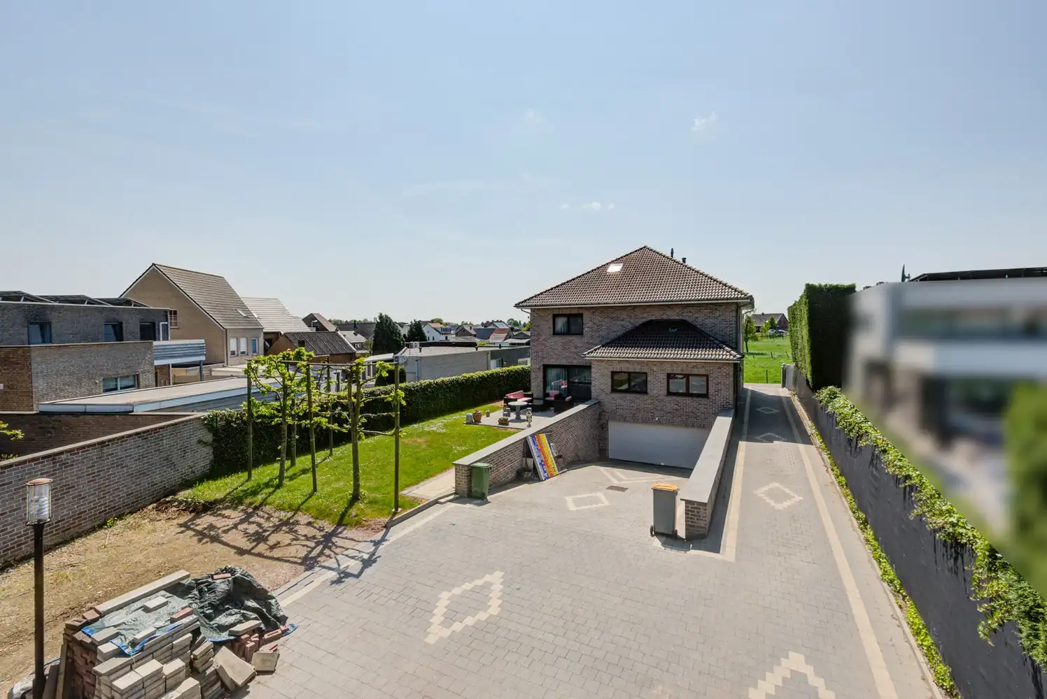 UNIEKE VILLA MET 6 SLAAPKAMERS EN 3 BADKAMERS IN VELDWEZELT foto 3