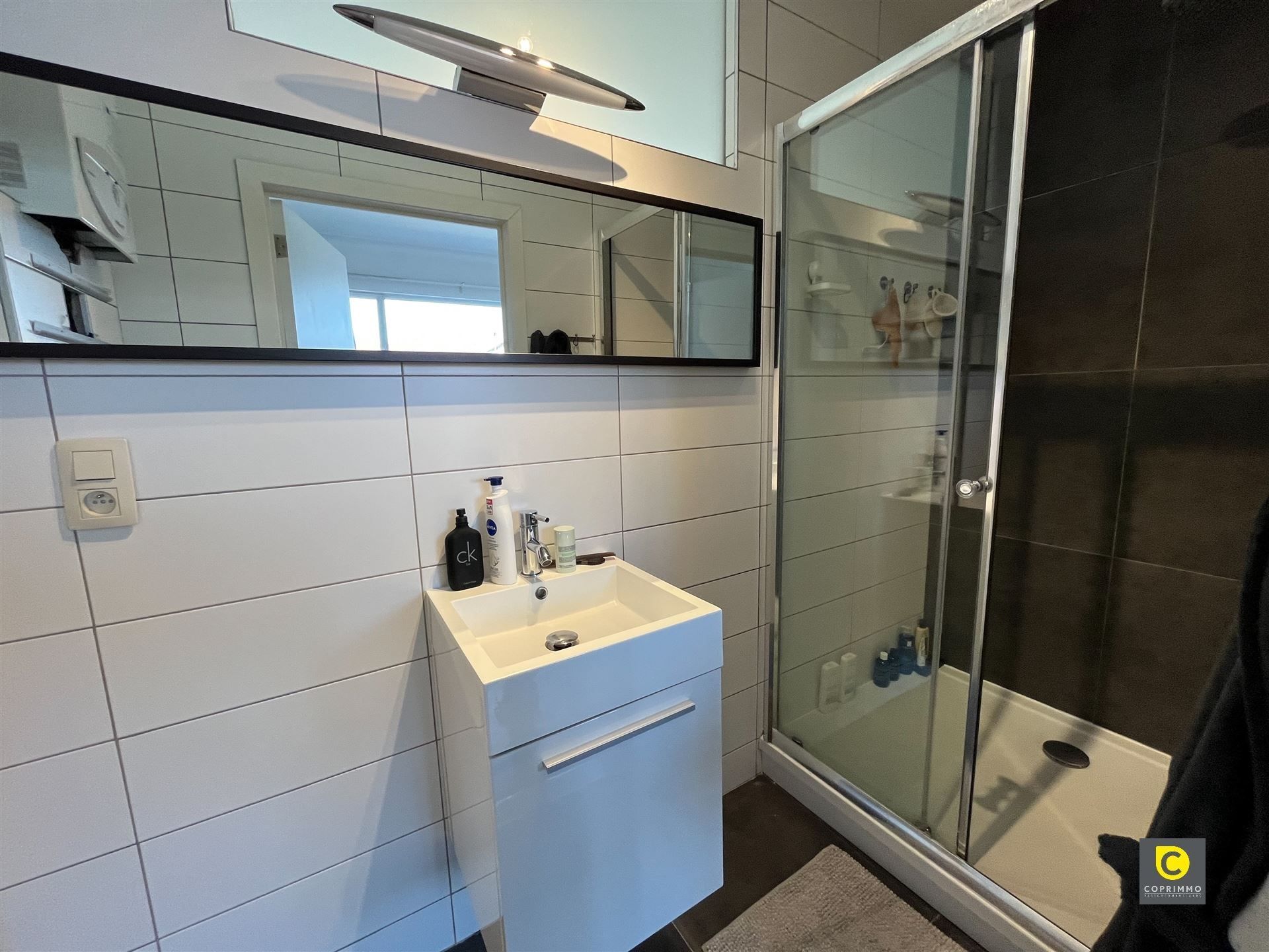 Gezellige instapklare woning met 3 slpks! foto 9