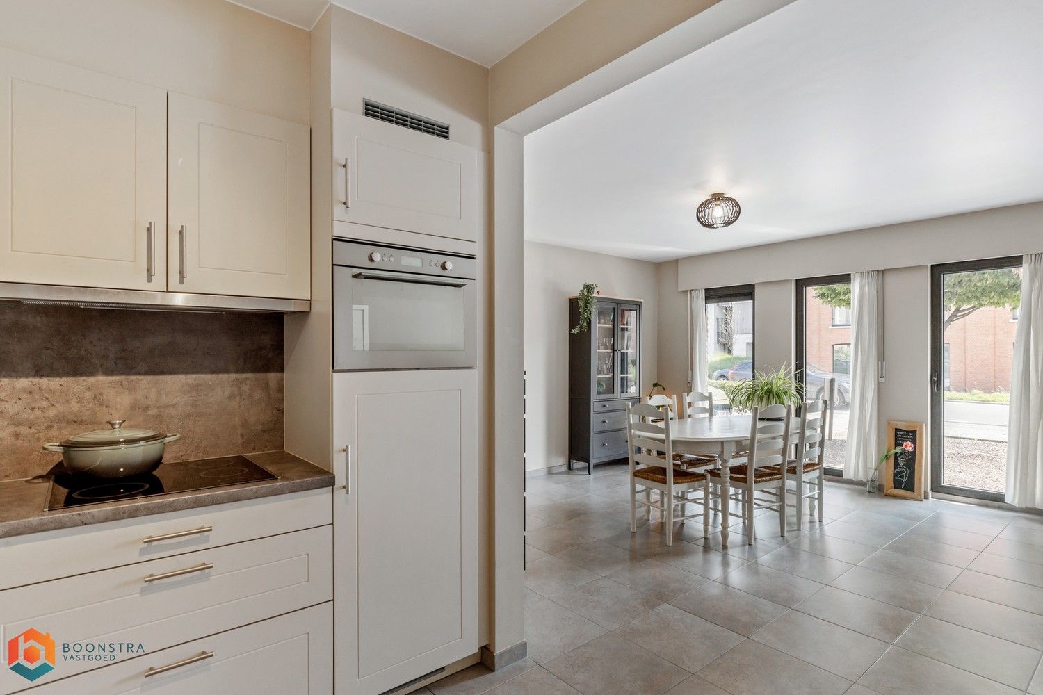 Mooi Glv-appartement met 1 slaapkamer en ondergrondse staanplaats foto 18